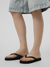 Шлёпанцы Armani Exchange модель XDQ010-XV700-MC482 Фото
