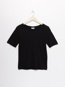 Футболка Weekday модель 0313728_чорний Фото