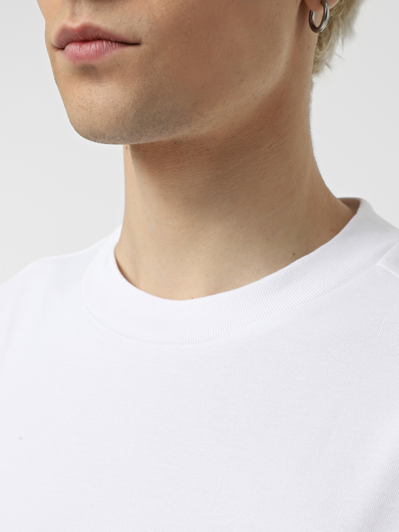 Футболка Weekday модель 615347_WHITE Футболка Weekday модель 615347_WHITE Фото