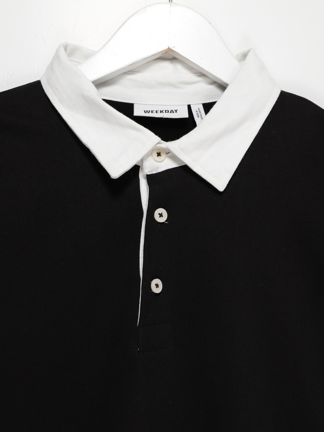 Свитшот Weekday модель 0836083_чорний з білим Фото