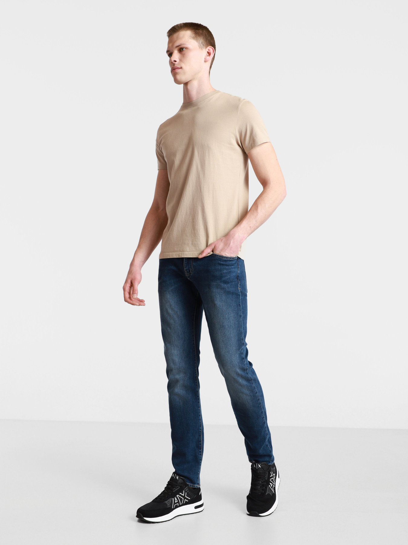 Завужені джинси Armani Exchange Slim модель 8NZJ13-Z3DXZ-1500 Фото