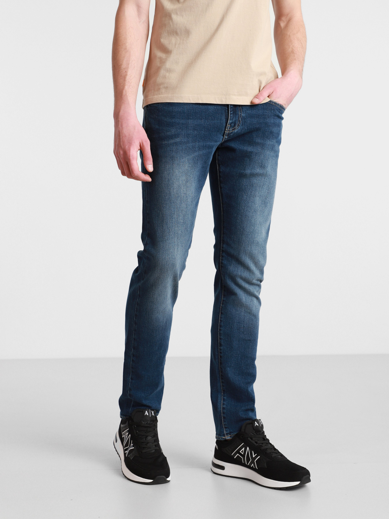 Завужені джинси Armani Exchange Slim модель 8NZJ13-Z3DXZ-1500 Фото