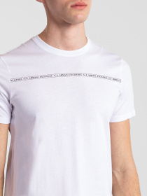 Футболки і поло Armani Exchange модель 8NZT93-Z8H4Z-1100 Футболки і поло Armani Exchange модель 8NZT93-Z8H4Z-1100 Фото