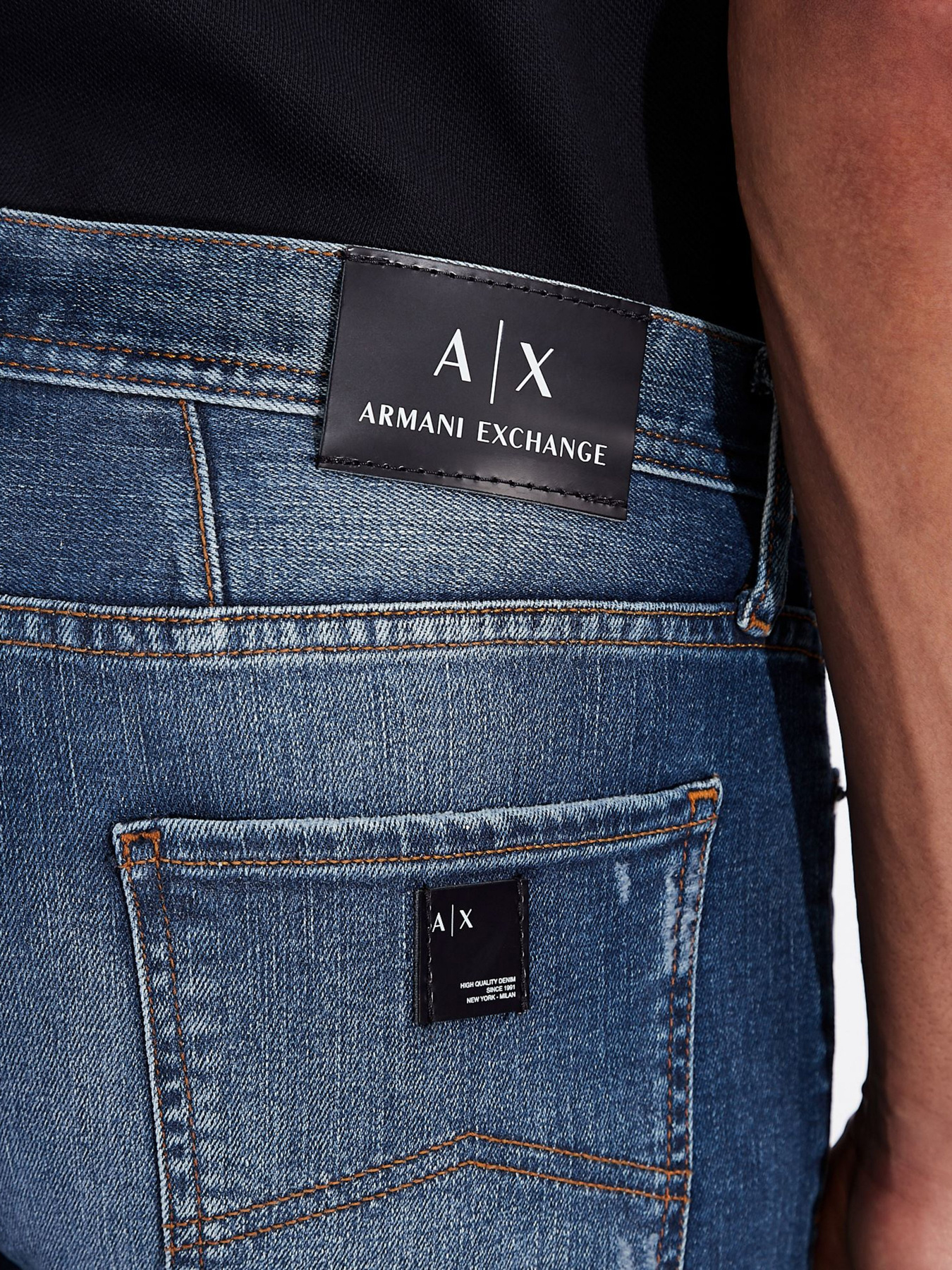 Зауженные джинсы Armani Exchange Slim модель 3KZJ13-Z1FNZ-1500 Фото