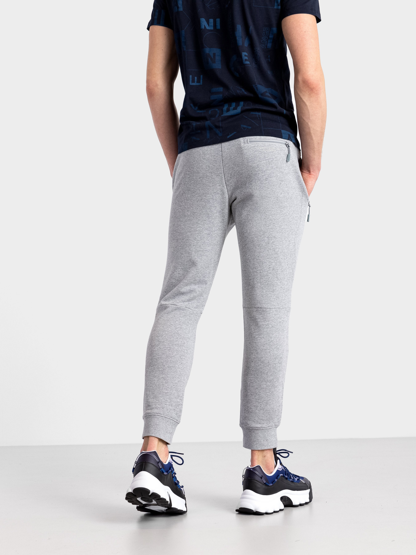 Штаны спортивные Armani Exchange модель 8NZP73-ZJKRZ-3901 Штаны спортивные Armani Exchange модель 8NZP73-ZJKRZ-3901 Фото