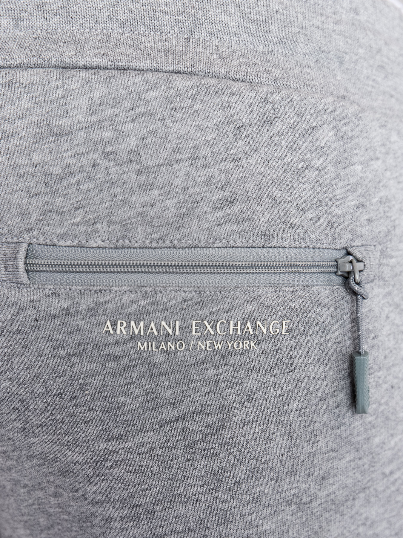Штаны спортивные Armani Exchange модель 8NZP73-ZJKRZ-3901 Штаны спортивные Armani Exchange модель 8NZP73-ZJKRZ-3901 Фото