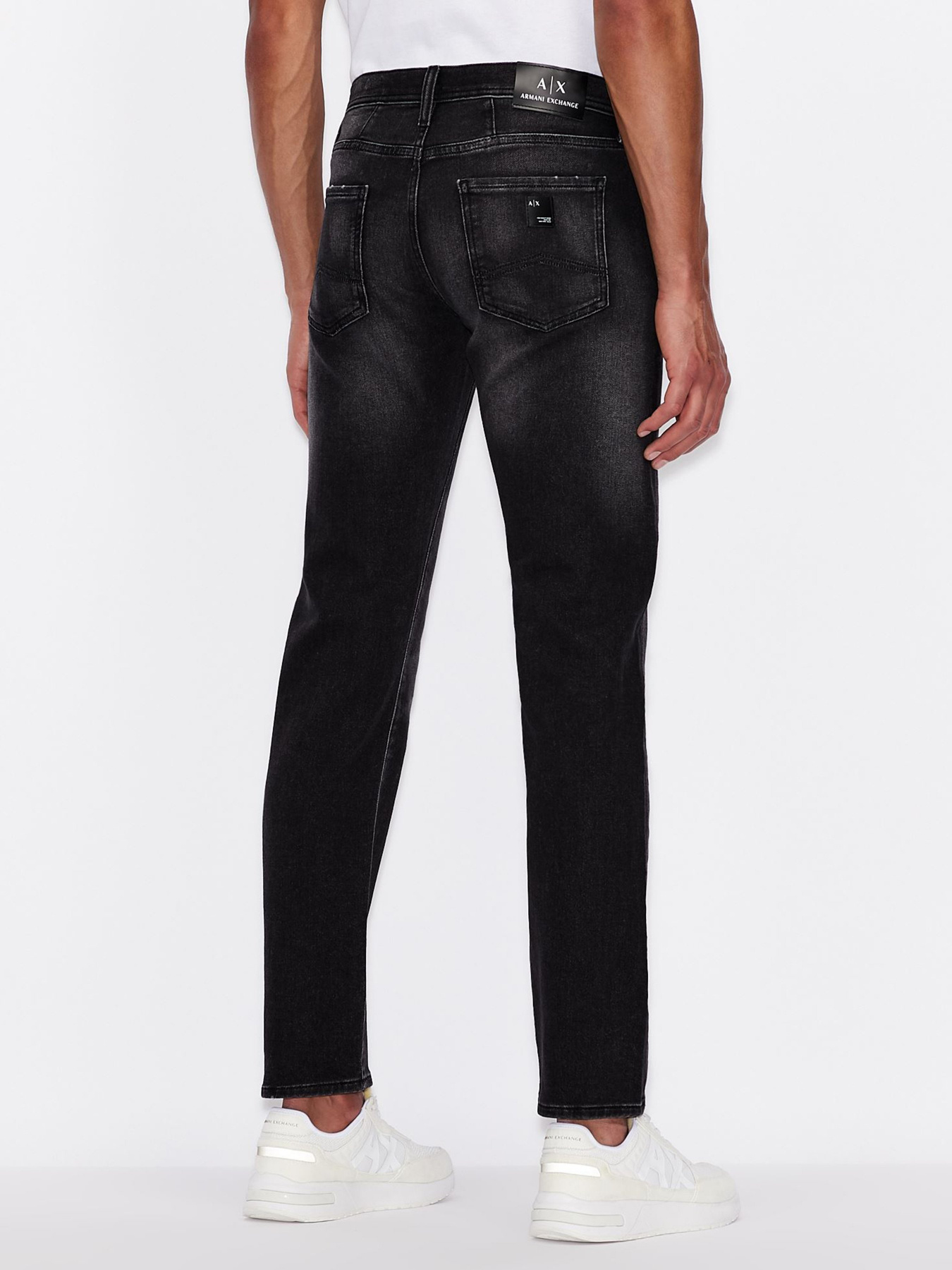 Завужені джинси Armani Exchange Slim модель 3KZJ13-Z1ETZ-0903 Фото