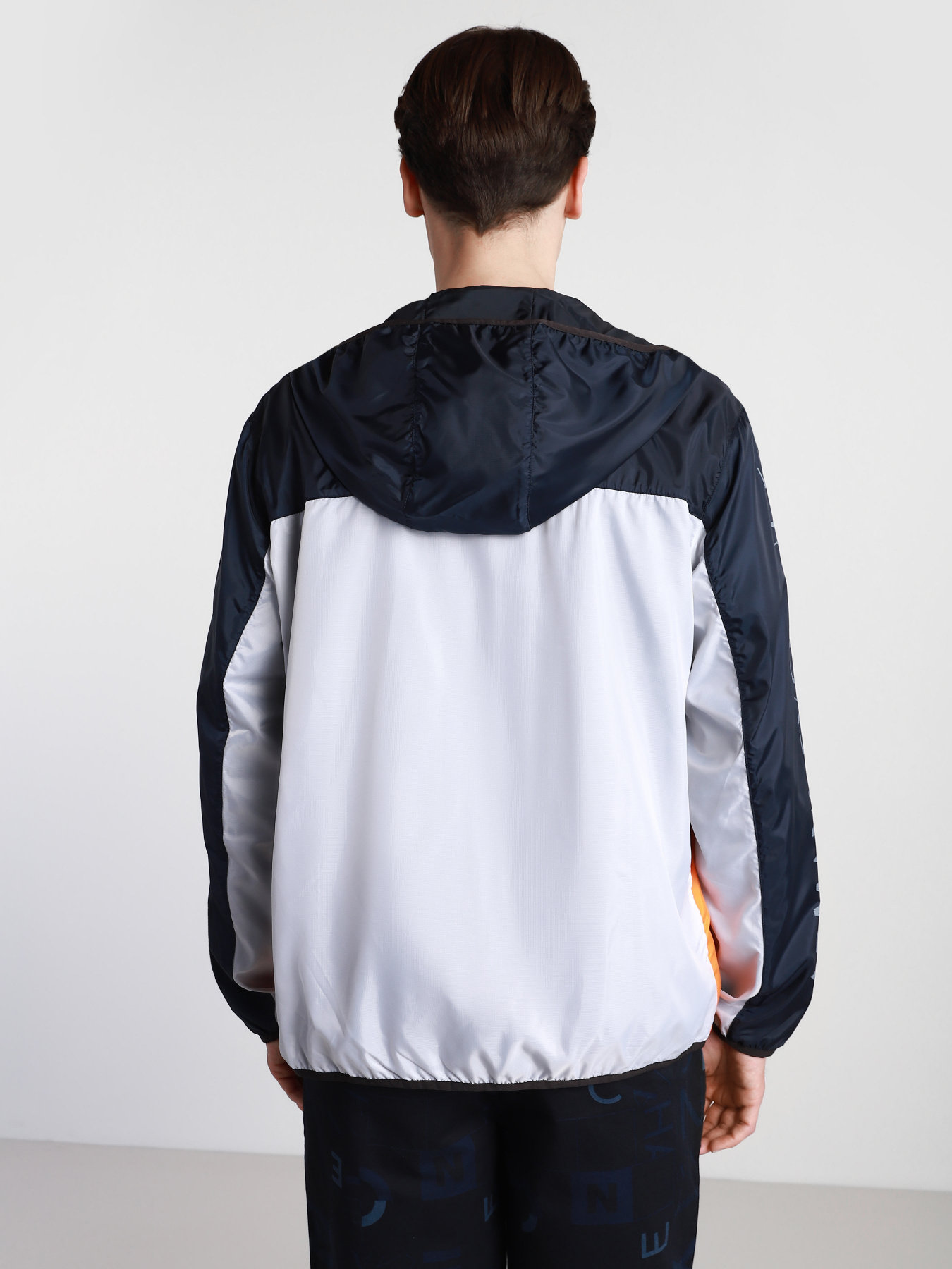 Демисезонная куртка Armani Exchange модель 3KZB30-ZNJLZ-4239 Фото