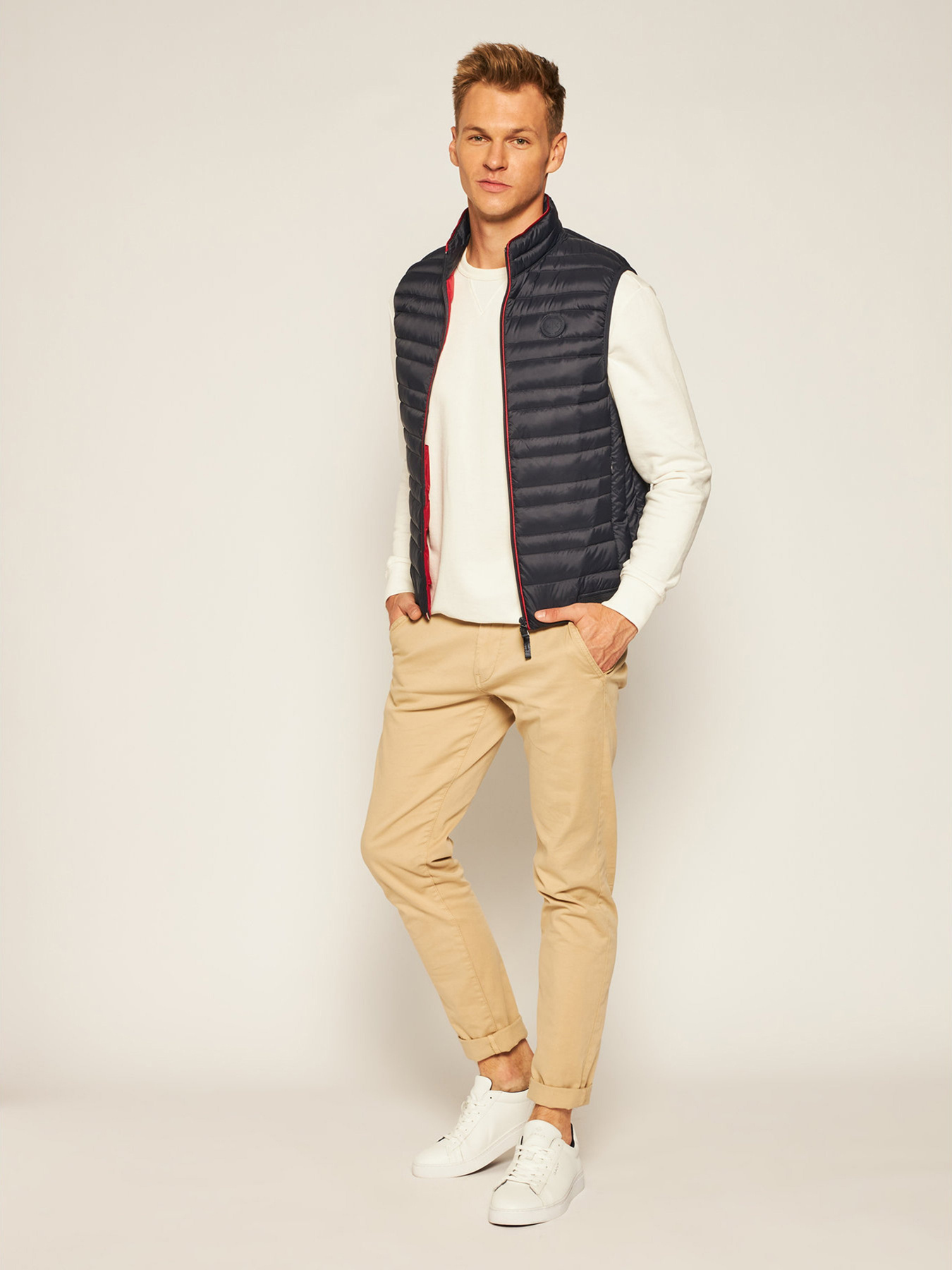 Жилет с утеплителем Armani Exchange модель 8NZQ51-ZNW3Z-2566 Фото