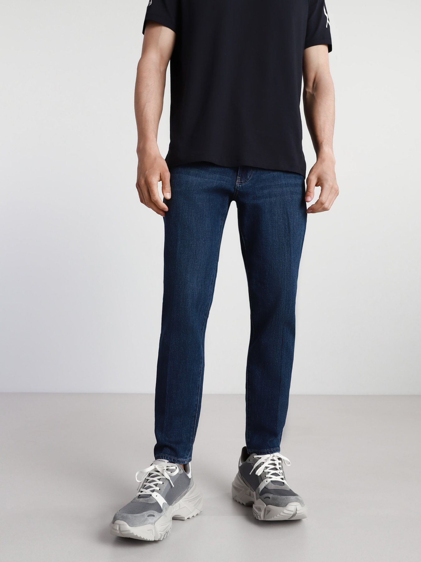 Джинсы Armani Exchange Slim модель 3KZJ01-Z1MYZ-1500 Фото