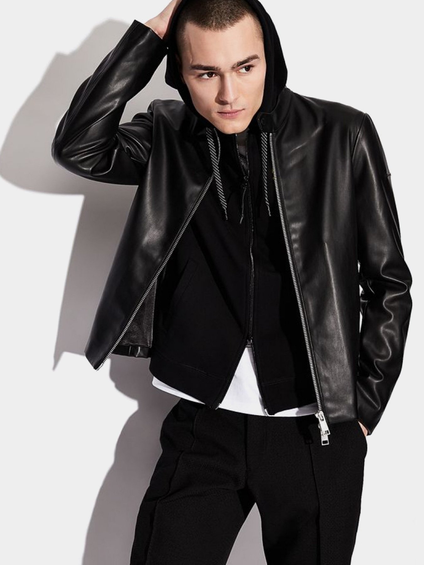 Куртка кожаная Armani Exchange модель 8NZB08-ZNAAZ-1200 Куртка кожаная Armani Exchange модель 8NZB08-ZNAAZ-1200 Фото