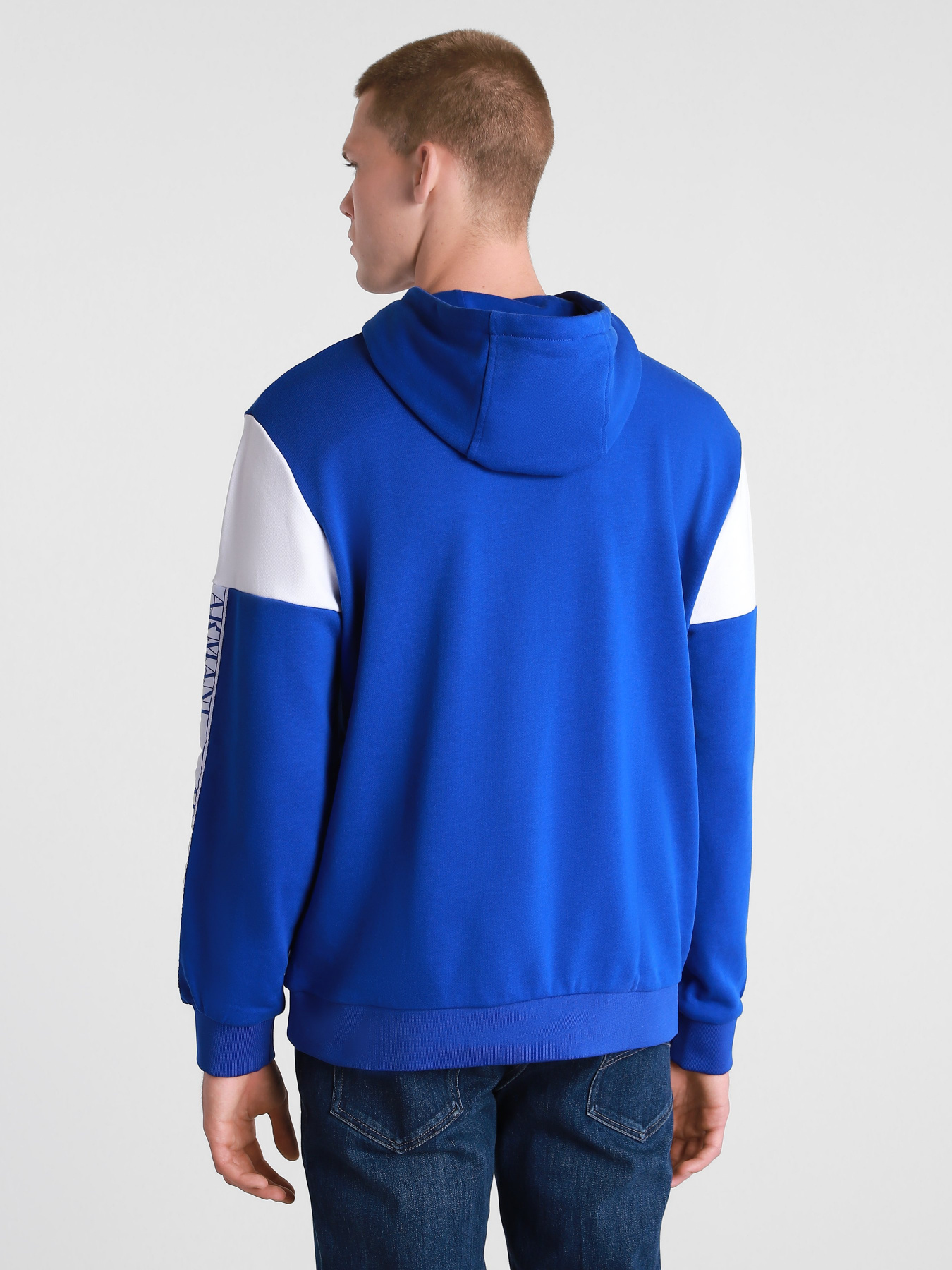 Худи Armani Exchange модель 6HZMFD-ZJ2RZ-7538 Худи Armani Exchange модель 6HZMFD-ZJ2RZ-7538 Фото