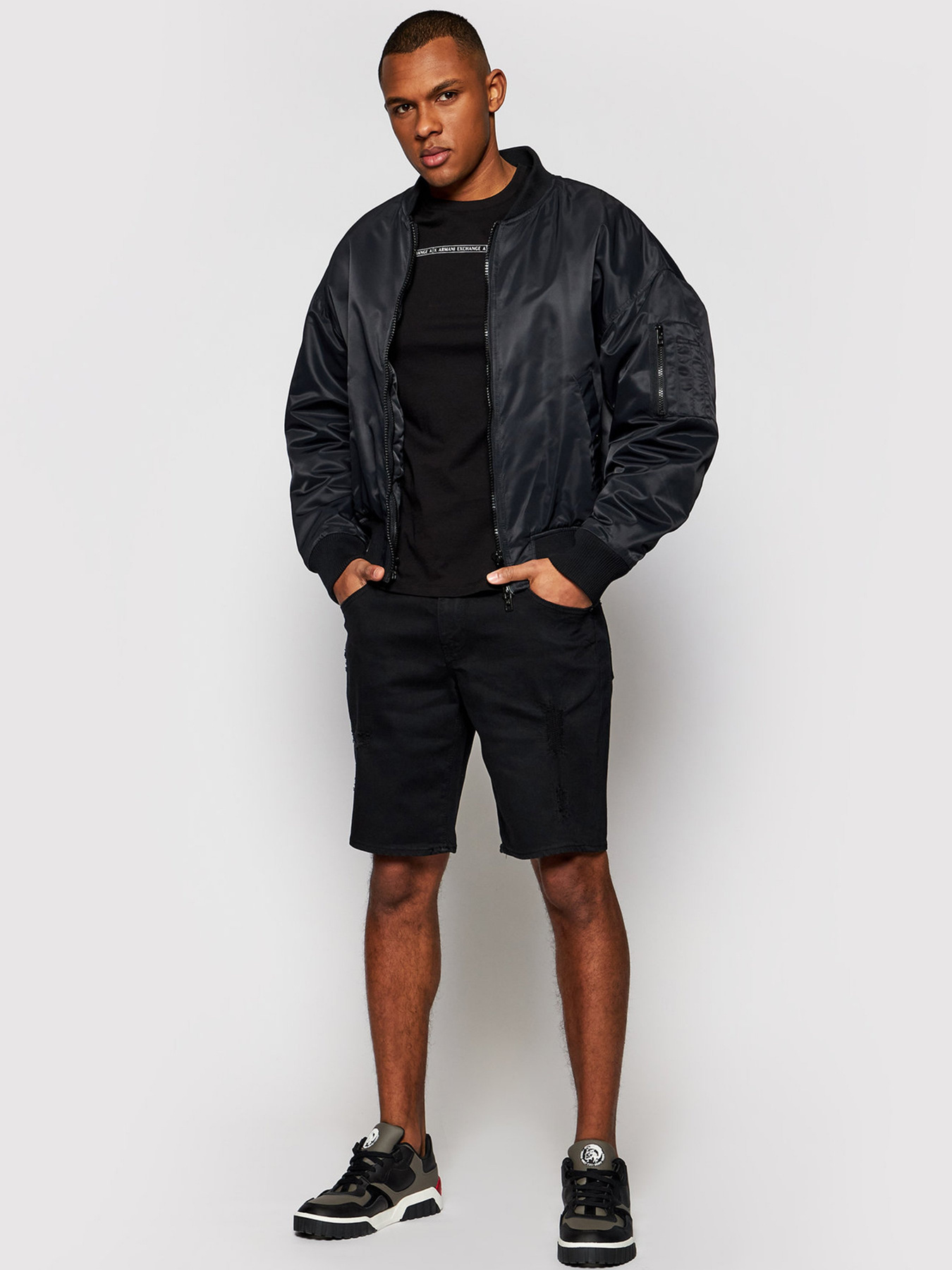 Шорты Armani Exchange модель 3KZJ80-Z1AAZ-1200 Фото