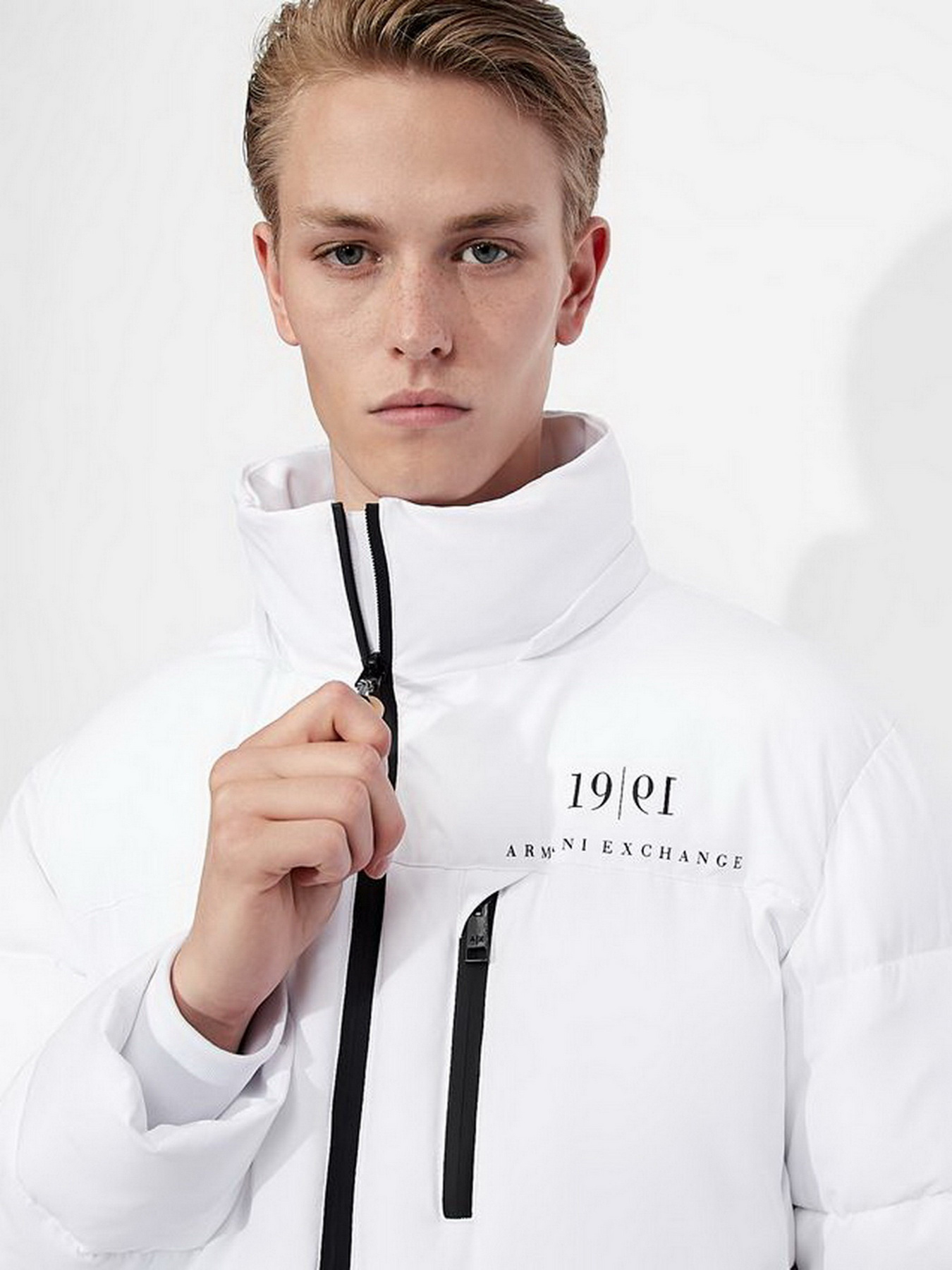 Зимова куртка Armani Exchange модель 6KZB12-ZNICZ-1100 Фото