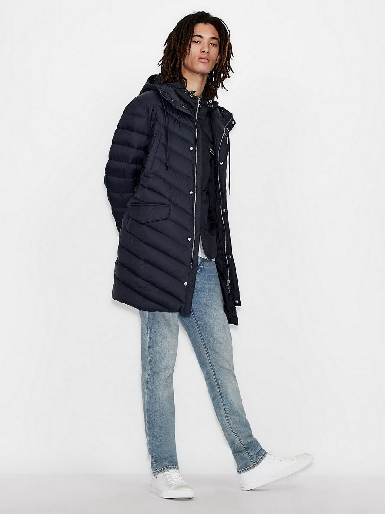 Пуховик Armani Exchange модель 8NZL20-ZNW3Z-1583 Фото