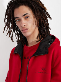 Демисезонная куртка Armani Exchange модель 6KZB56-ZNVQZ-1200 Демисезонная куртка Armani Exchange модель 6KZB56-ZNVQZ-1200 Фото