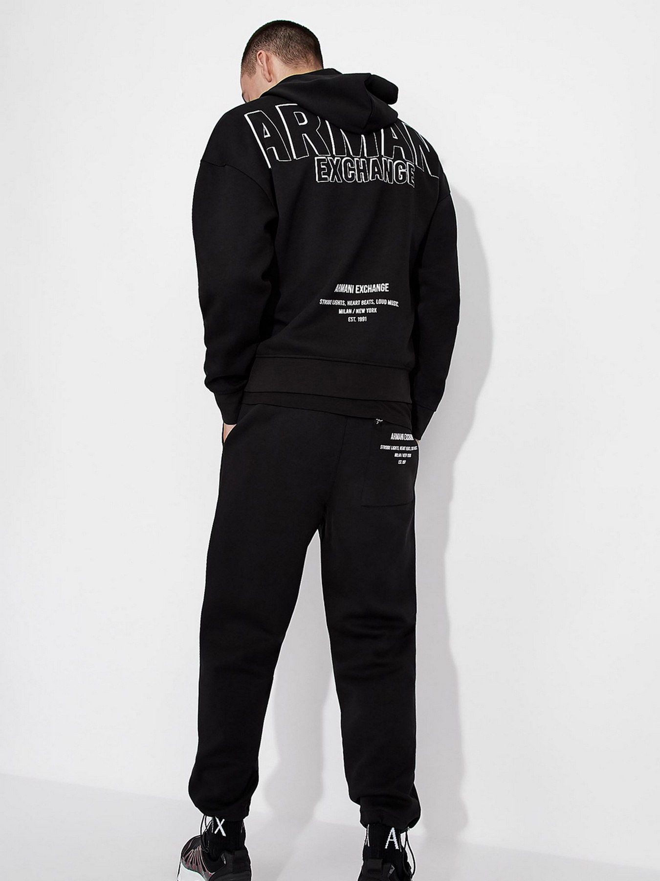 Повсякденні штани Armani Exchange модель 6KZPGF-ZJ5GZ-1200 Повсякденні штани Armani Exchange модель 6KZPGF-ZJ5GZ-1200 Фото