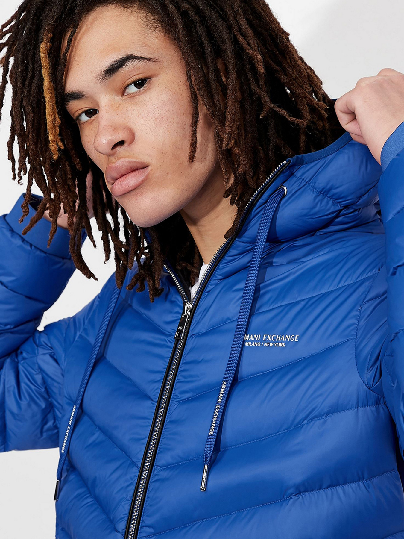 Пуховик Armani Exchange модель 8NZB53-ZNW3Z-85AE Фото