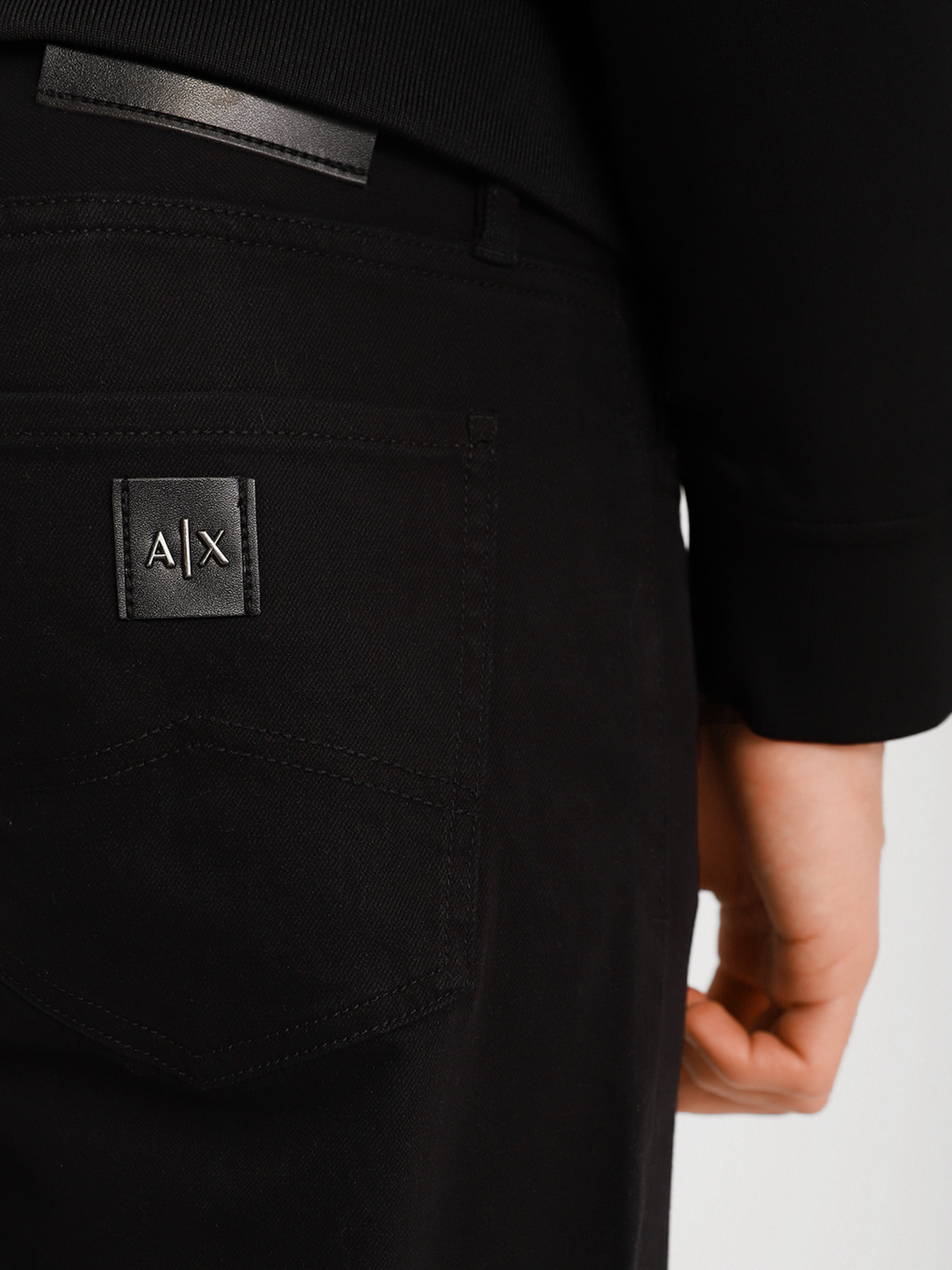 Прямые джинсы Armani Exchange Straight модель 8NZJ16-Z1SBZ-1200 Фото