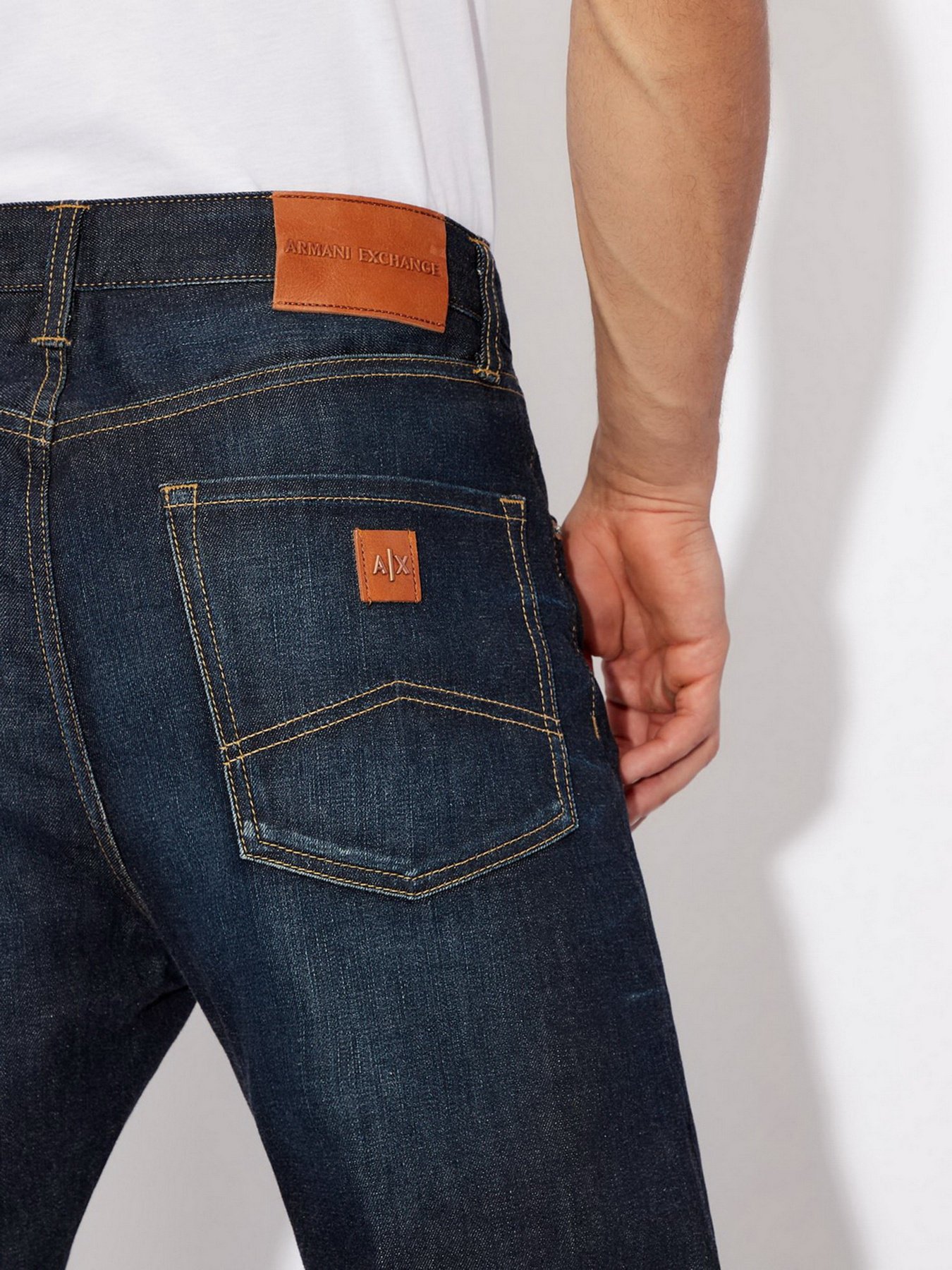 Прямые джинсы Armani Exchange Skinny модель 6KZJ24-Z2P3Z-1500 Прямые джинсы Armani Exchange Skinny модель 6KZJ24-Z2P3Z-1500 Фото