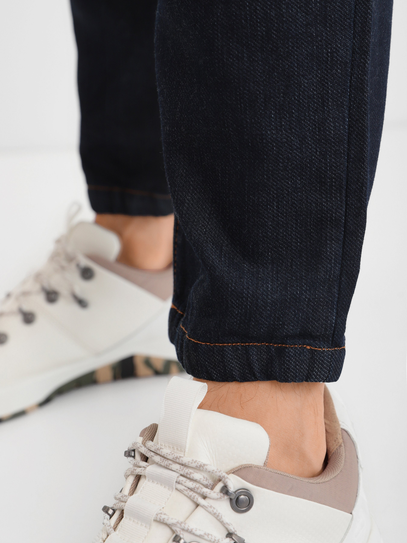 Джоггеры Armani Exchange Slim модель 6KZJ76-Z3P6Z-1500 Джоггеры Armani Exchange Slim модель 6KZJ76-Z3P6Z-1500 Фото