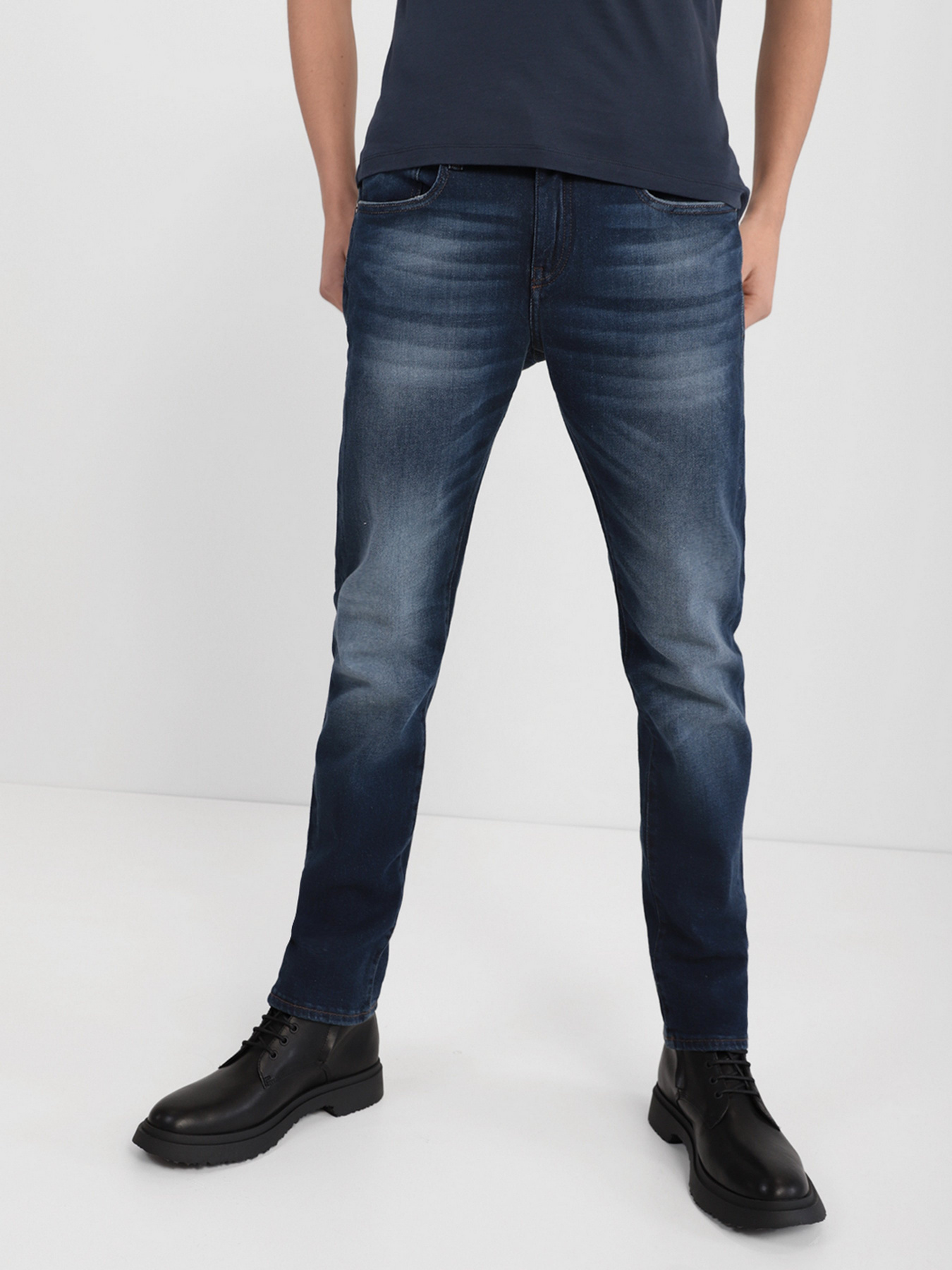 Зауженные джинсы Armani Exchange Slim модель 6KZJ13-Z1PFZ-1500 Зауженные джинсы Armani Exchange Slim модель 6KZJ13-Z1PFZ-1500 Фото