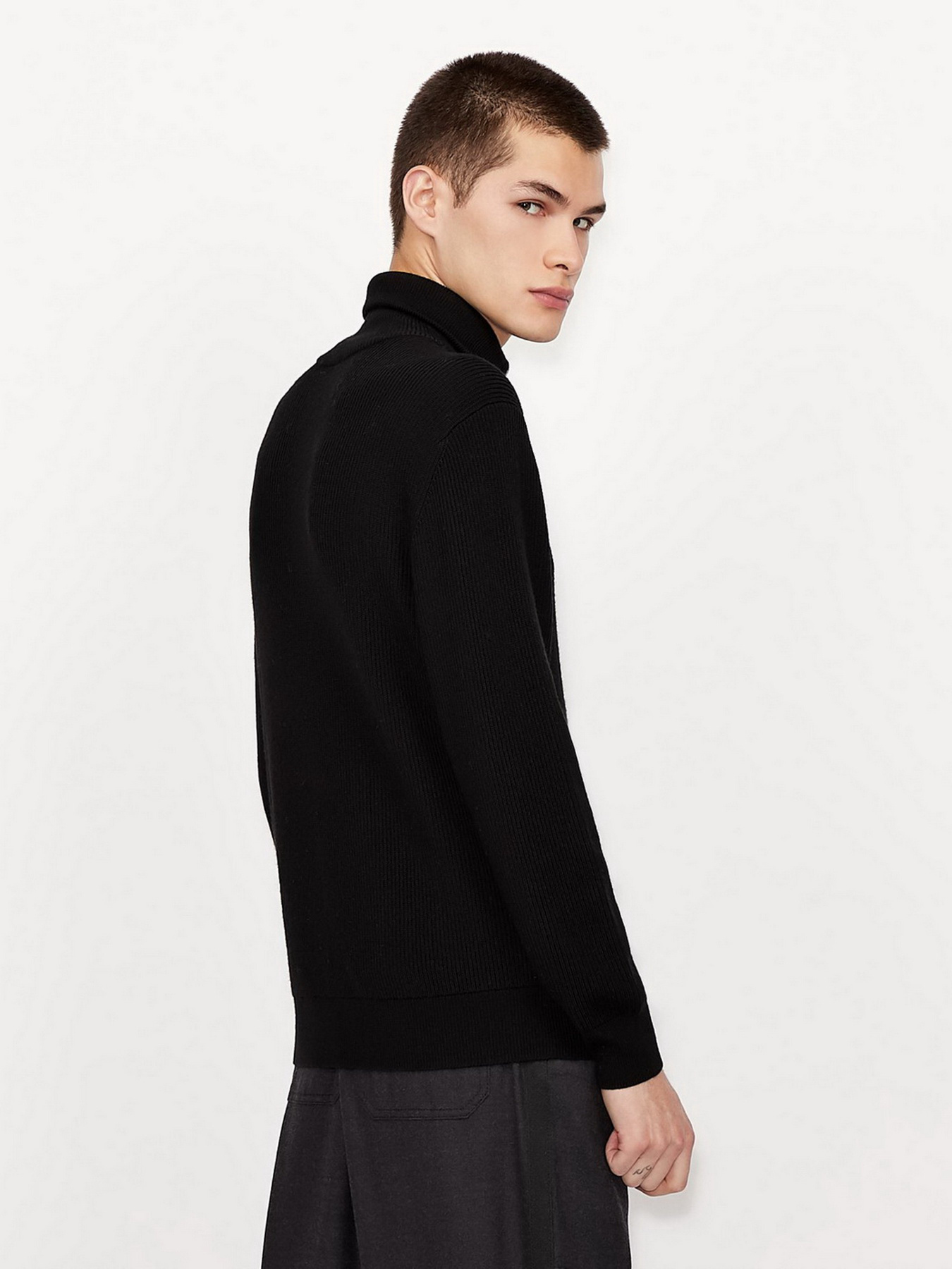 Светр Armani Exchange модель 6KZM2V-ZM1LZ-1583 Фото