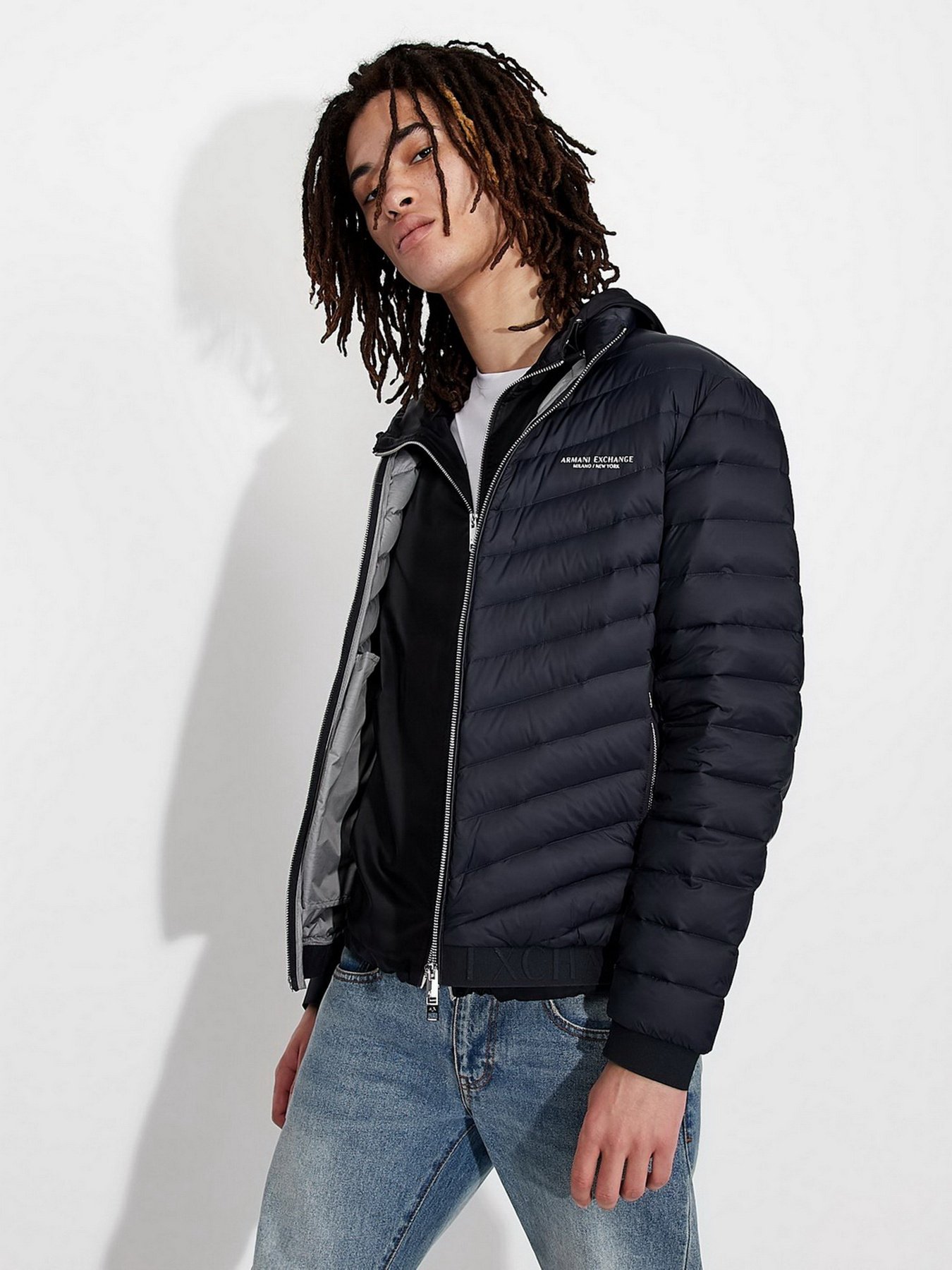 Пуховик Armani Exchange модель 8NZB52-ZNW3Z-5578 Фото