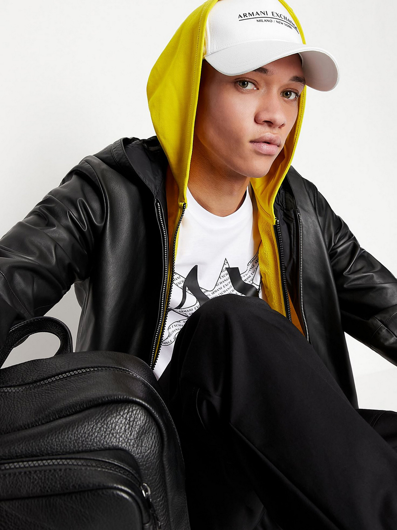 Футболка Armani Exchange модель 3LZTFD-ZJ8EZ-1100 Фото