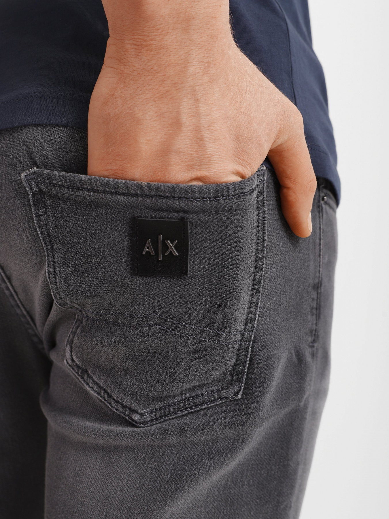 Прямые джинсы Armani Exchange Straight модель 3LZJ13-Z9P6Z-0903 Фото