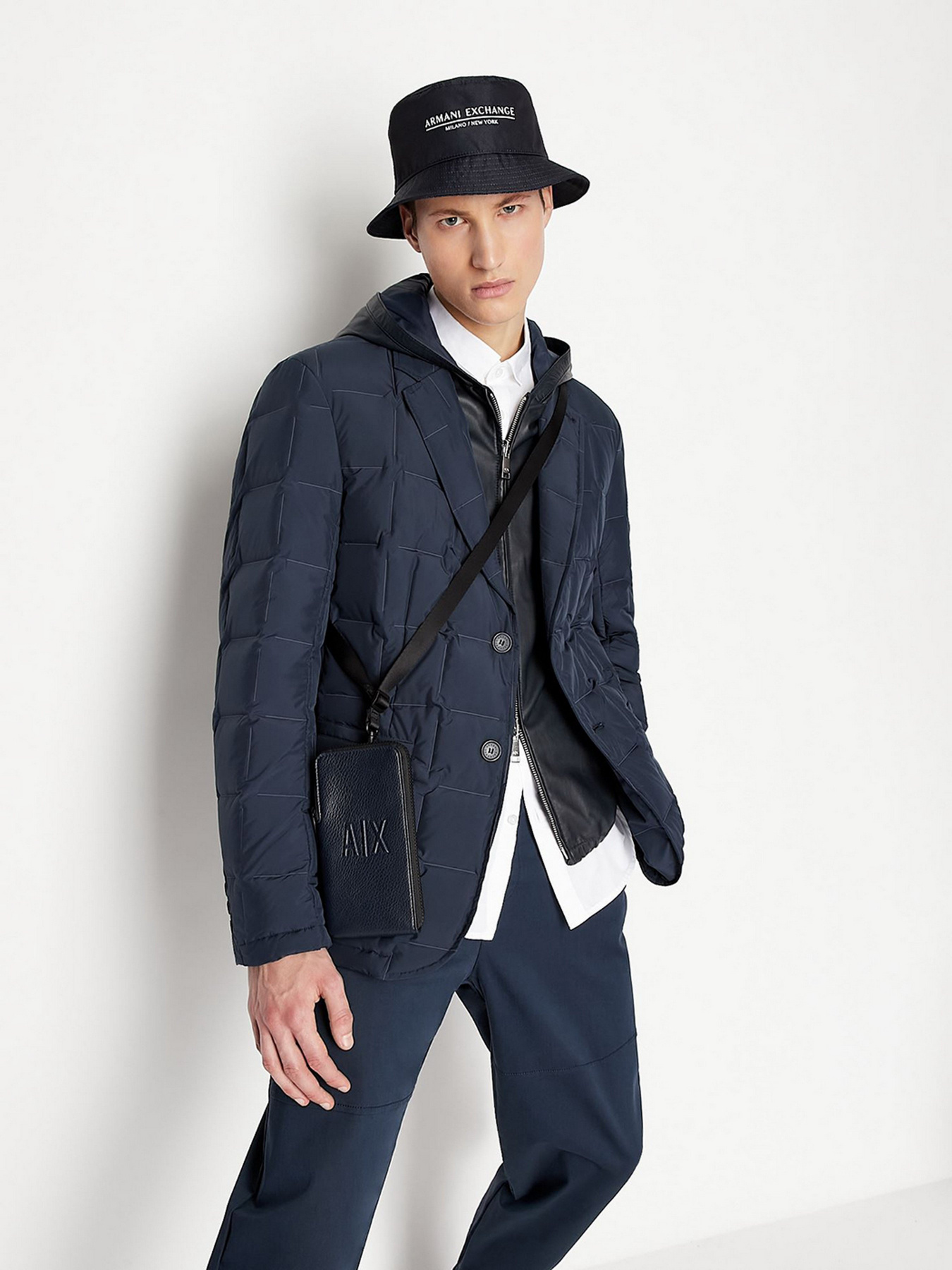 Блейзер Armani Exchange модель 3LZG10-ZNIDZ-25AS Фото