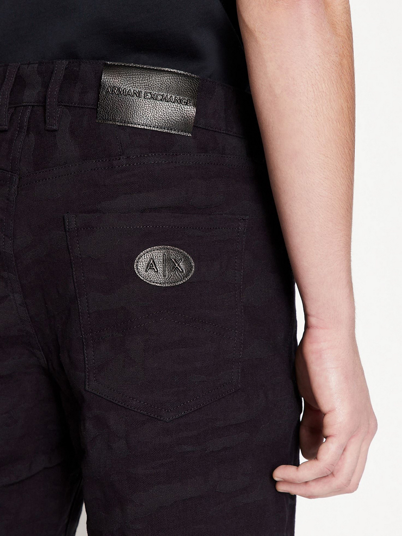 Повседневные шорты Armani Exchange модель 3LZJ65-Z1MSZ-05FF Фото