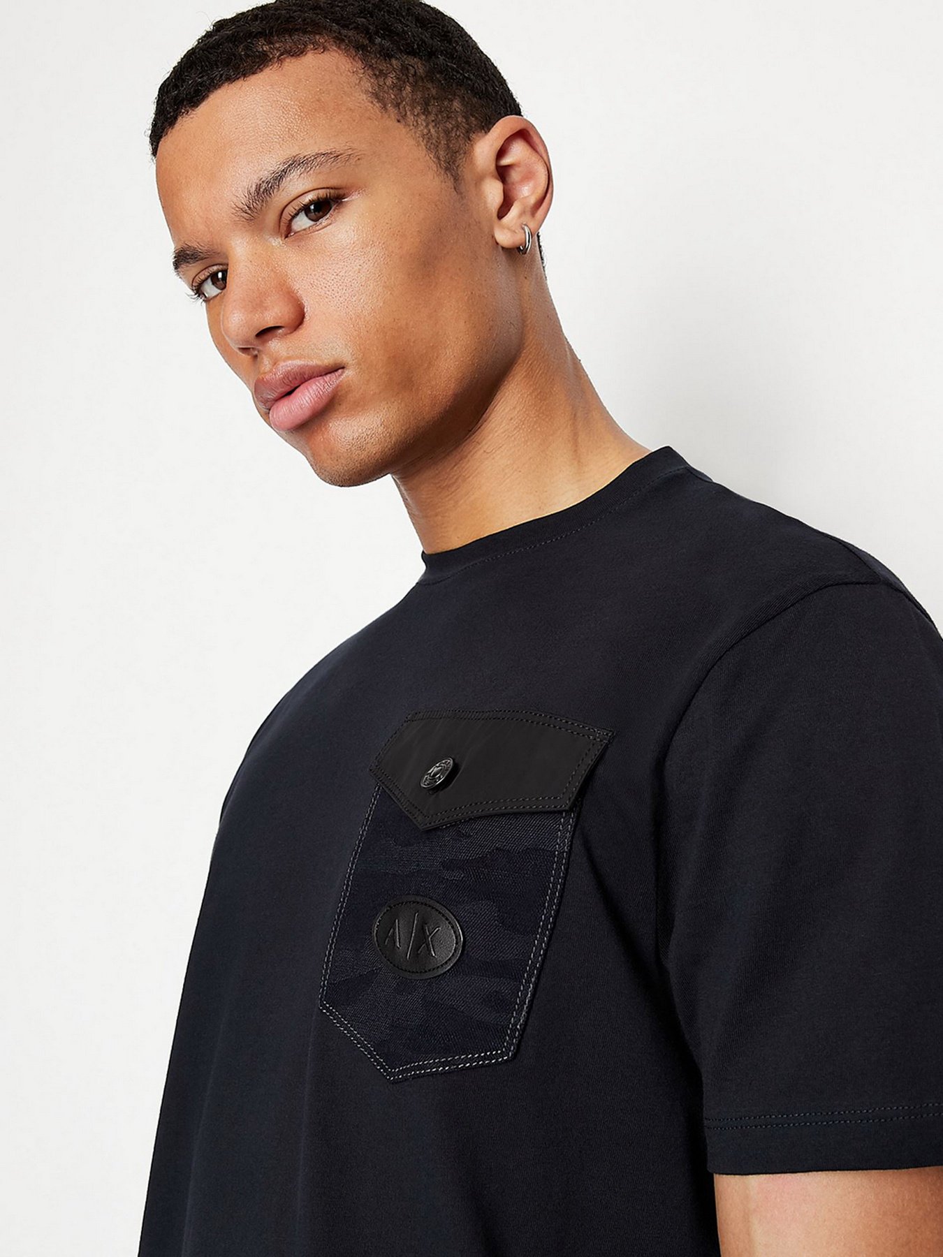 Футболка Armani Exchange модель 3LZMGC-ZJ8YZ-1583 Фото