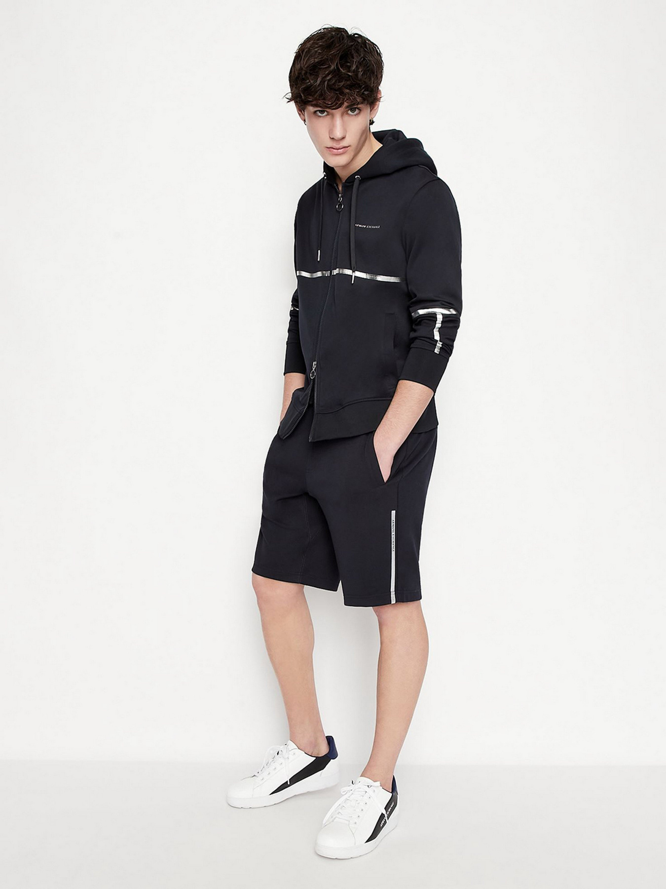 Спортивна кофта Armani Exchange модель 3LZMNB-Z9N1Z-05FB Фото