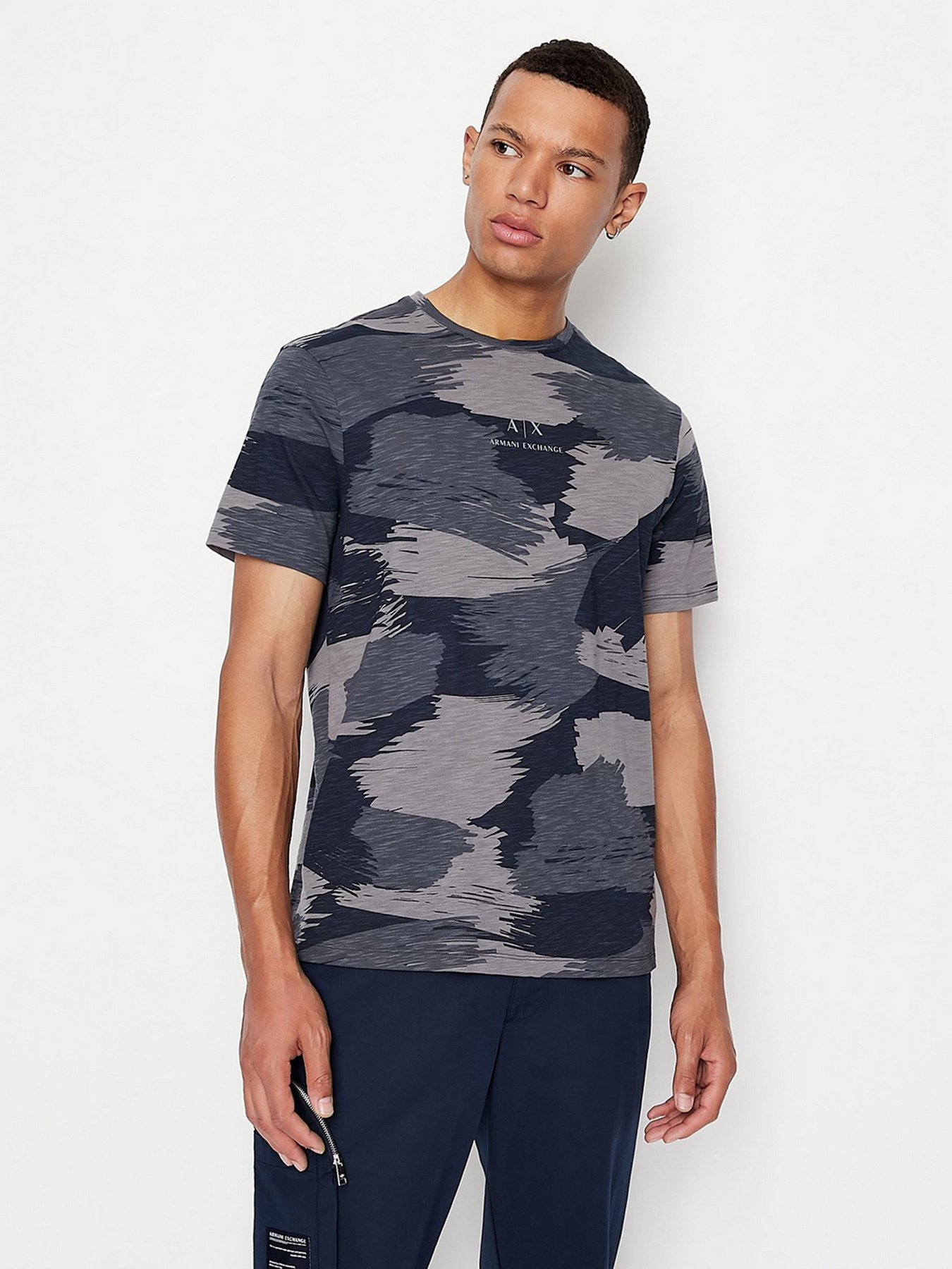 Футболка Armani Exchange модель 3LZTHP-ZJ7DZ-55HN Футболка Armani Exchange модель 3LZTHP-ZJ7DZ-55HN Фото