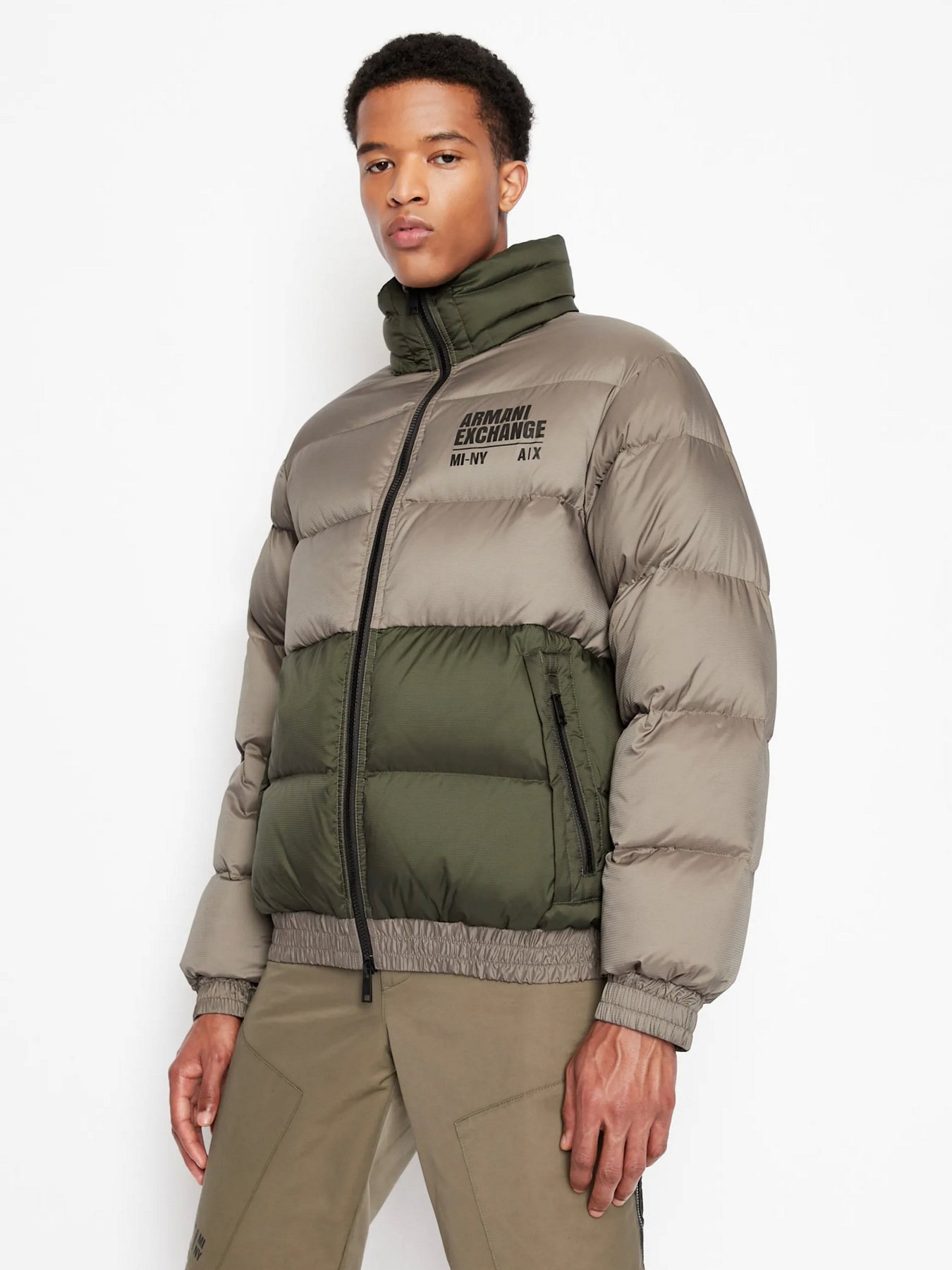 Пуховик Armani Exchange модель 6LZB02-ZNUQZ-2845 Фото