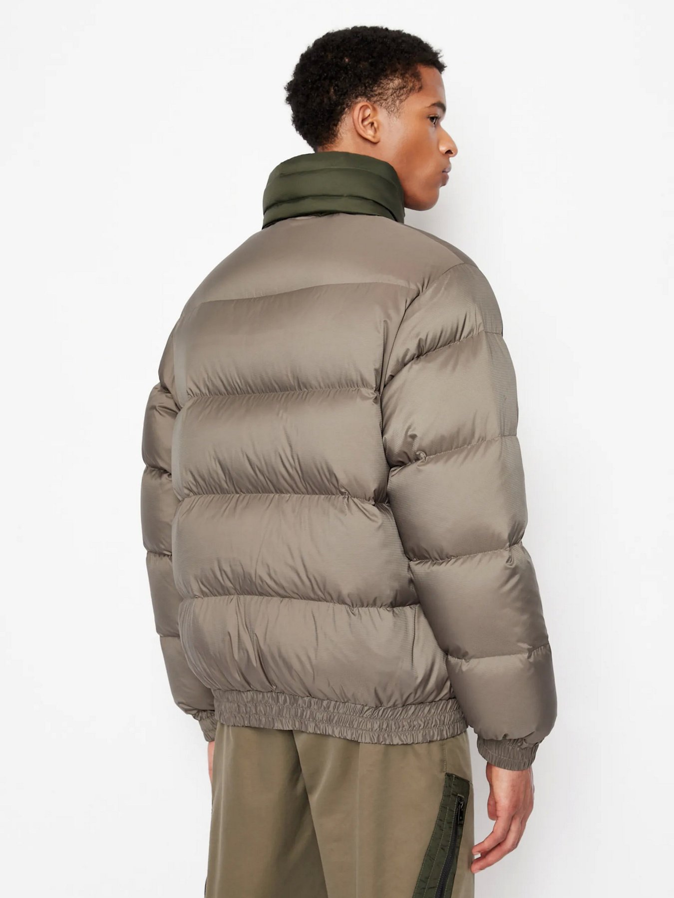 Пуховик Armani Exchange модель 6LZB02-ZNUQZ-2845 Пуховик Armani Exchange модель 6LZB02-ZNUQZ-2845 Фото