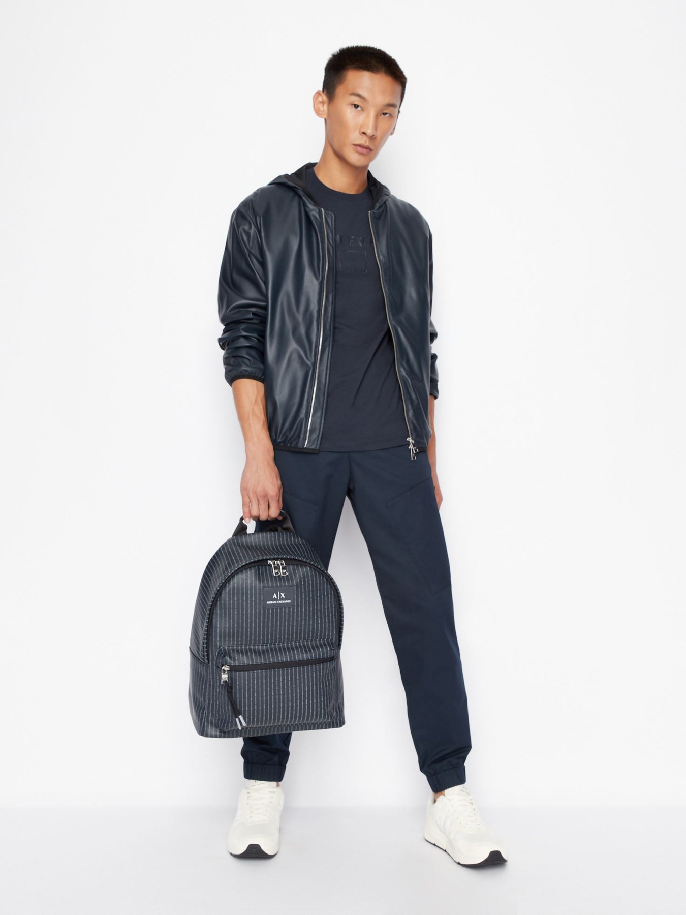 Футболка Armani Exchange модель 6LZTAN-ZJGCZ-1510 Футболка Armani Exchange модель 6LZTAN-ZJGCZ-1510 Фото