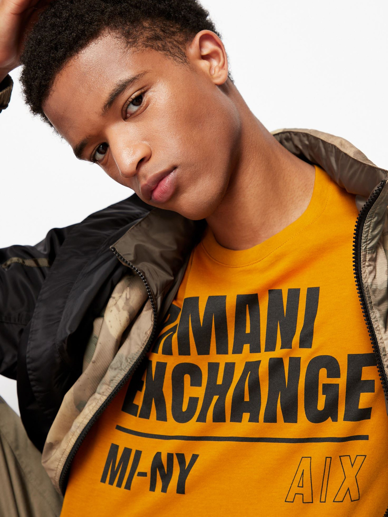 Футболка Armani Exchange модель 6LZTFB-ZJ8EZ-1767 Фото