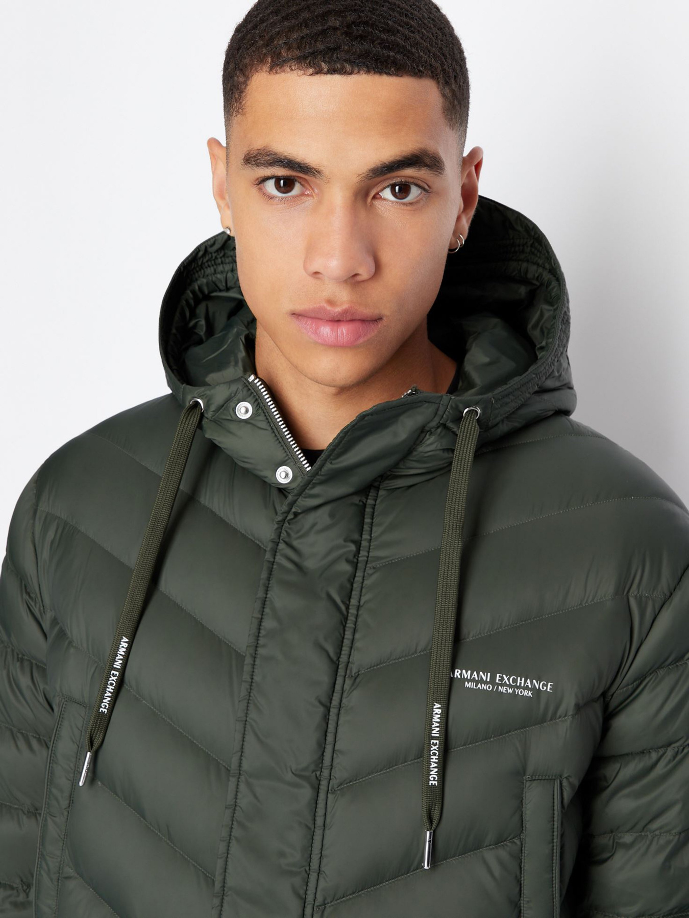 Пуховик Armani Exchange модель 8NZL20-ZNW3Z-1851 Пуховик Armani Exchange модель 8NZL20-ZNW3Z-1851 Фото