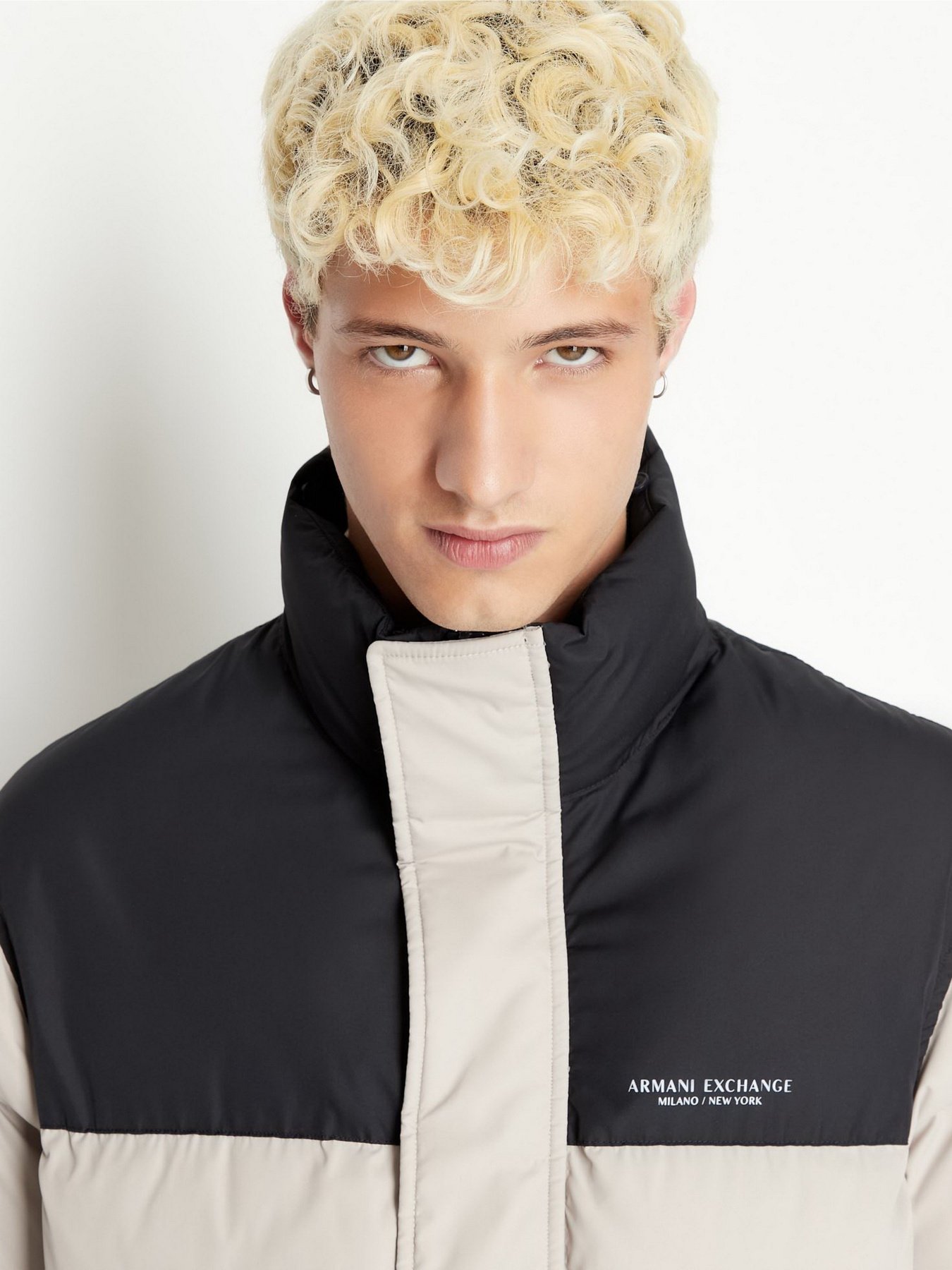 Пуховик Armani Exchange модель 6LZBL2-ZNWMZ-2786 Фото