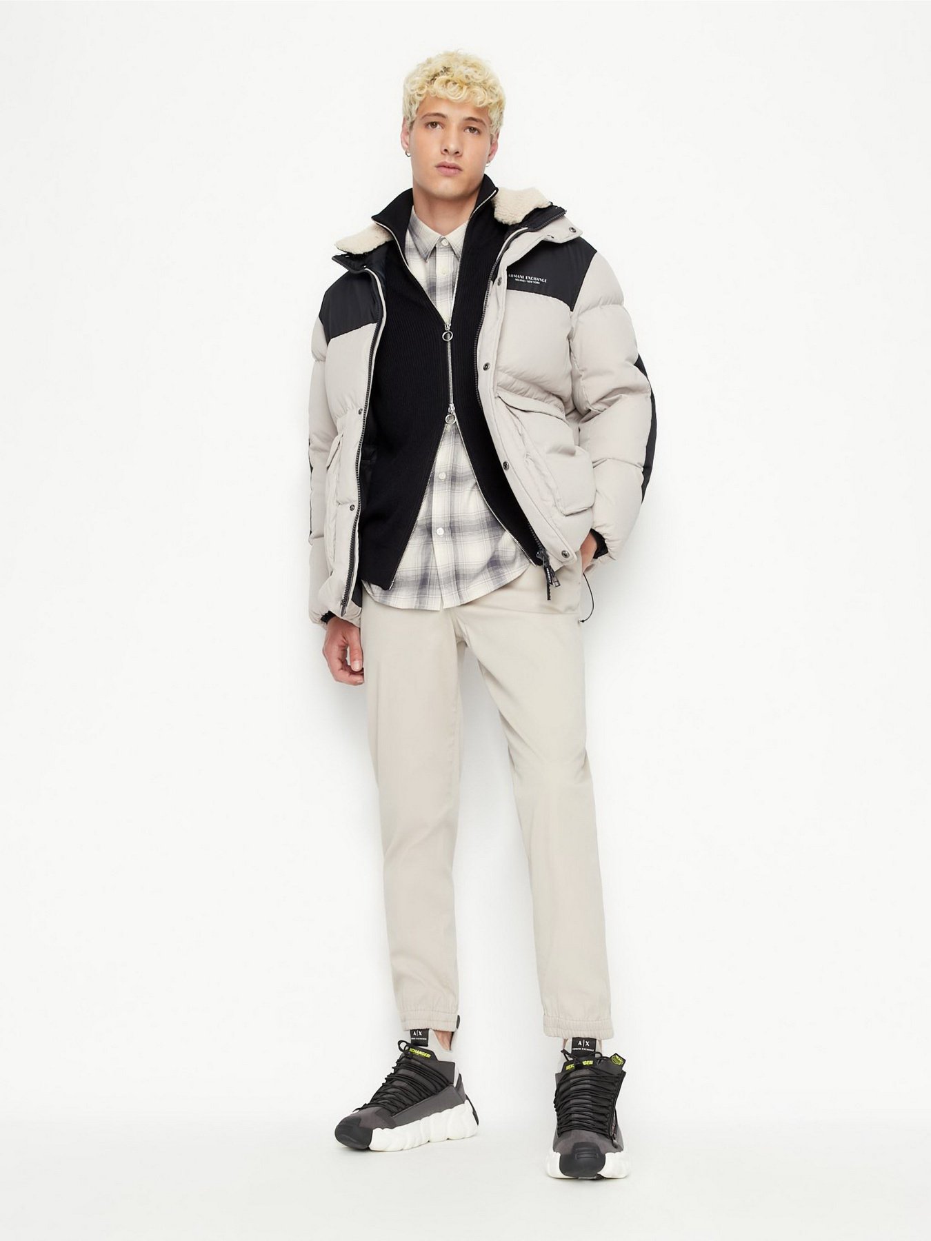 Пуховик Armani Exchange модель 6LZBL2-ZNWMZ-2786 Фото