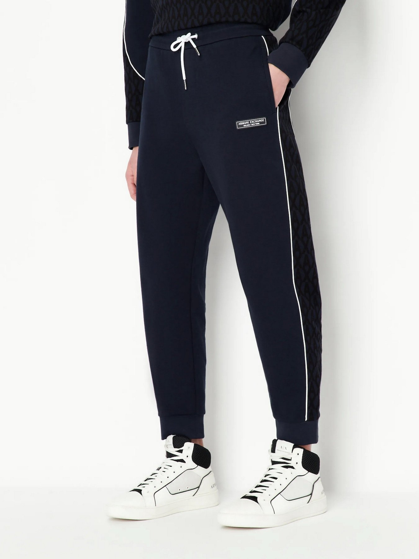 Штаны спортивные Armani Exchange модель 3RZPLA-ZJGFZ-85CN Фото