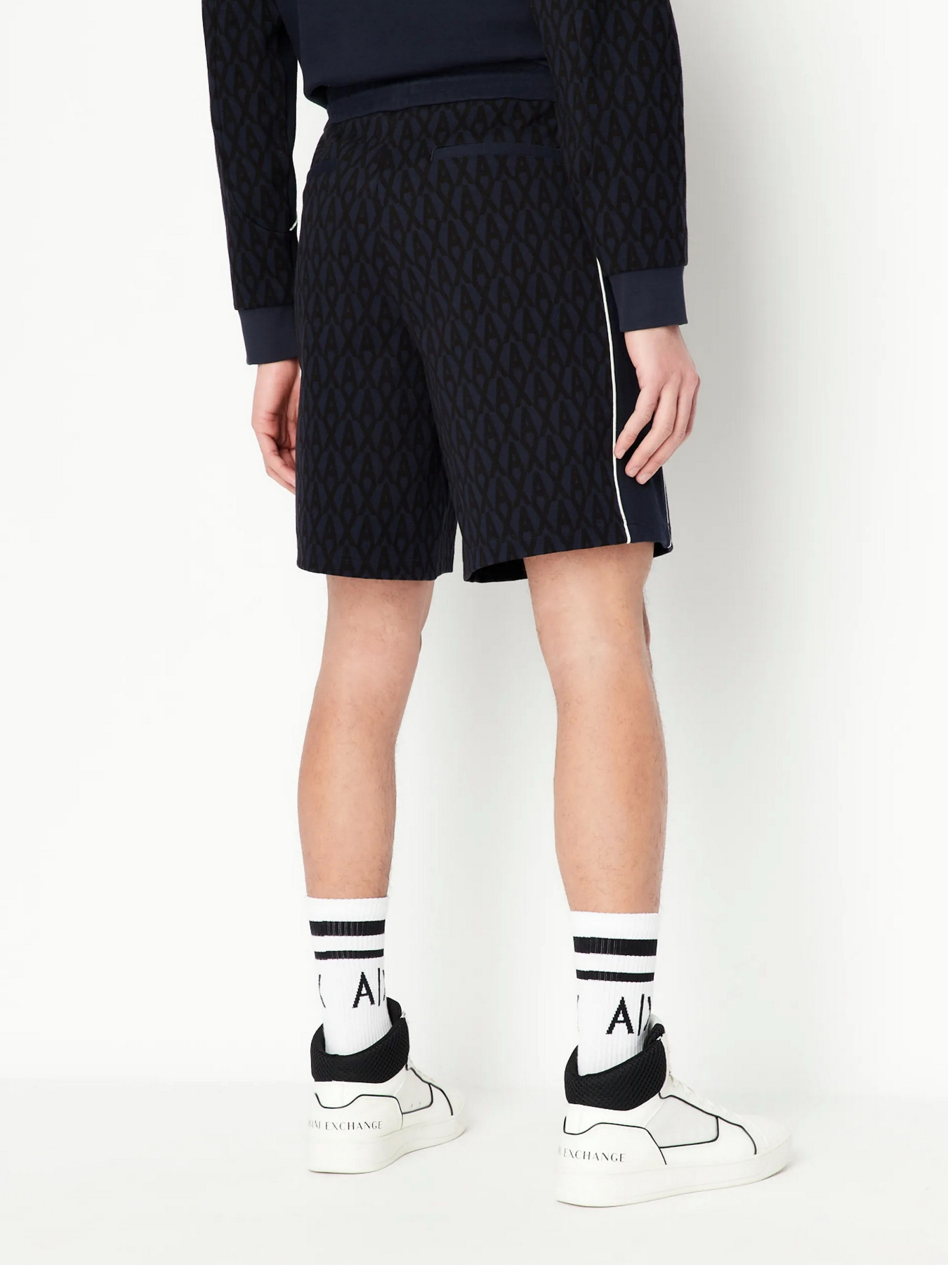 Шорты Armani Exchange модель 3RZSLA-ZJGFZ-85CN Фото