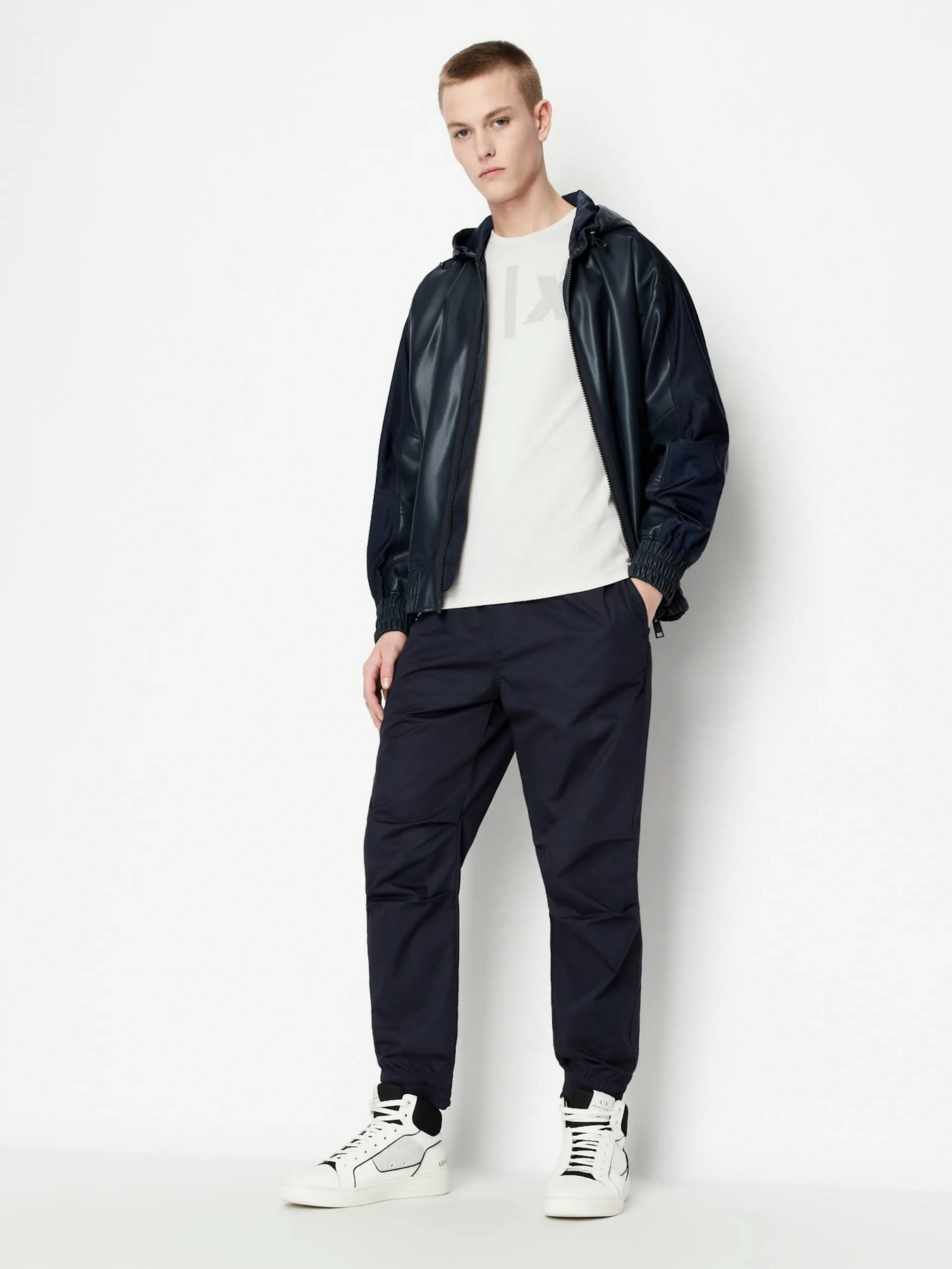 Футболка Armani Exchange модель 3RZTFF-ZJH4Z-1942 Фото