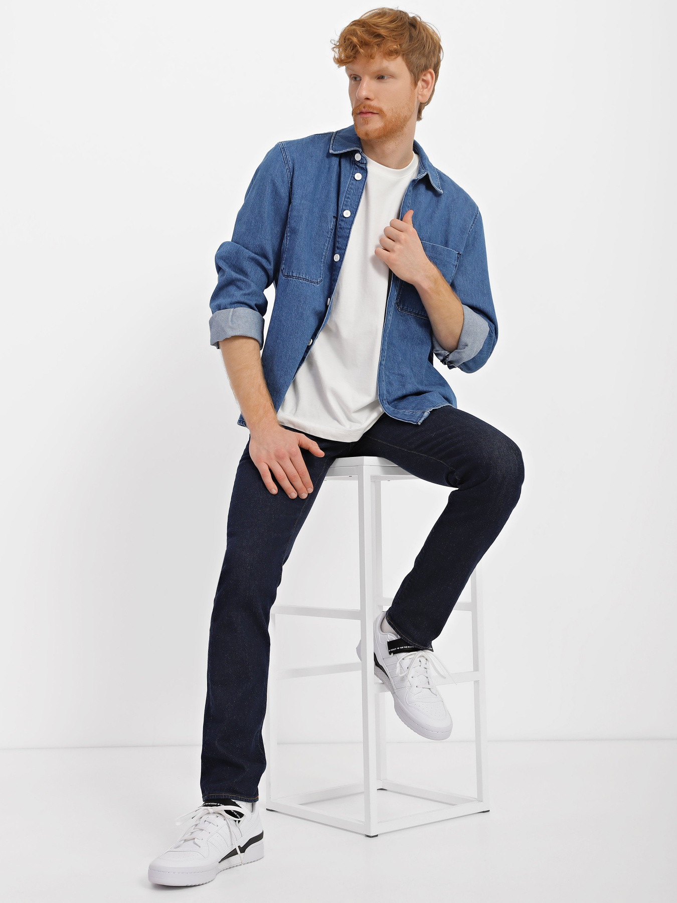 Зауженные джинсы Armani Exchange J13 модель 3RZJ13-Z5SNZ-1500 Зауженные джинсы Armani Exchange J13 модель 3RZJ13-Z5SNZ-1500 Фото