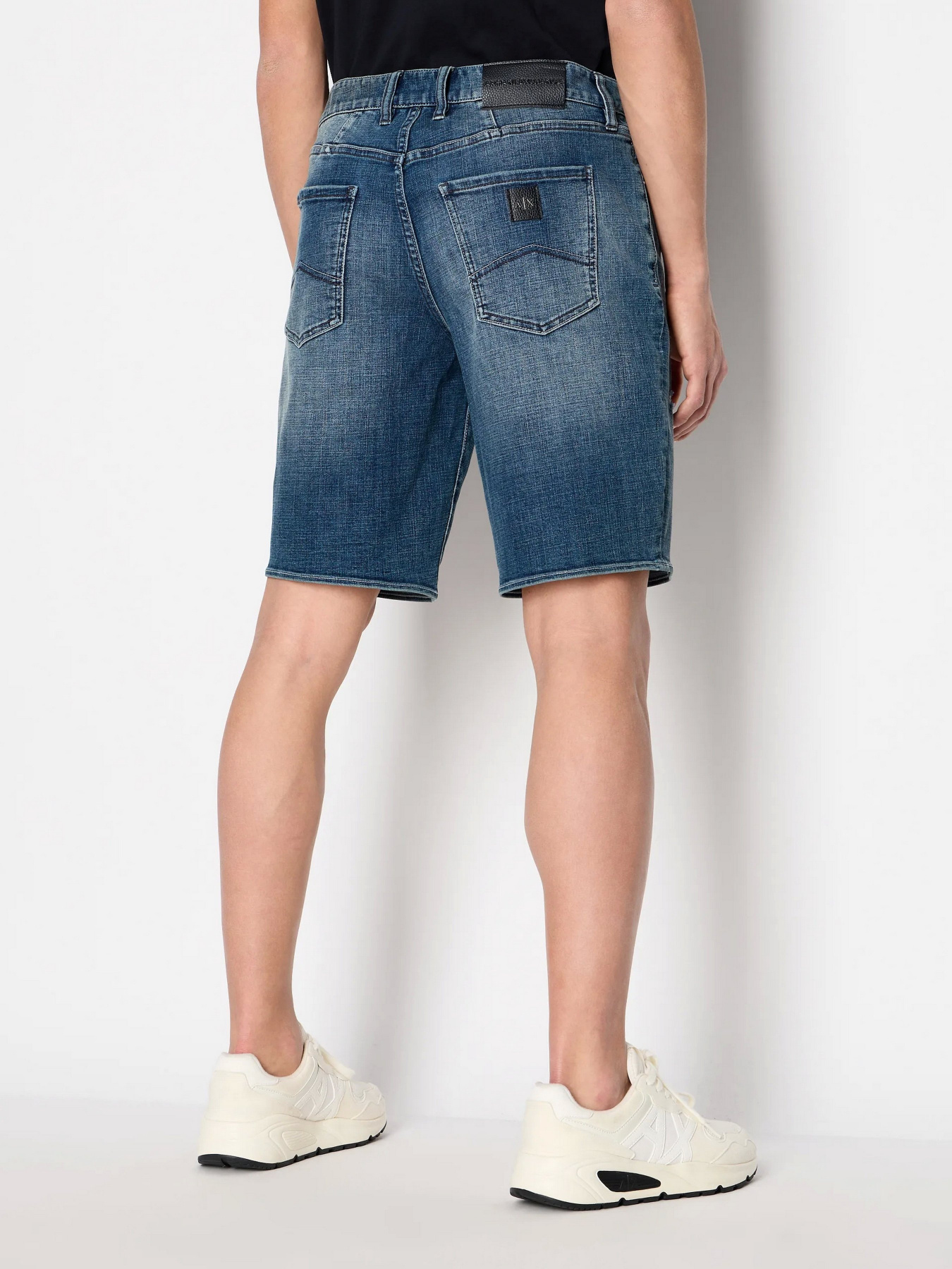 Шорты джинсовые Armani Exchange модель 3RZJ65-Z3UHZ-1500 Фото