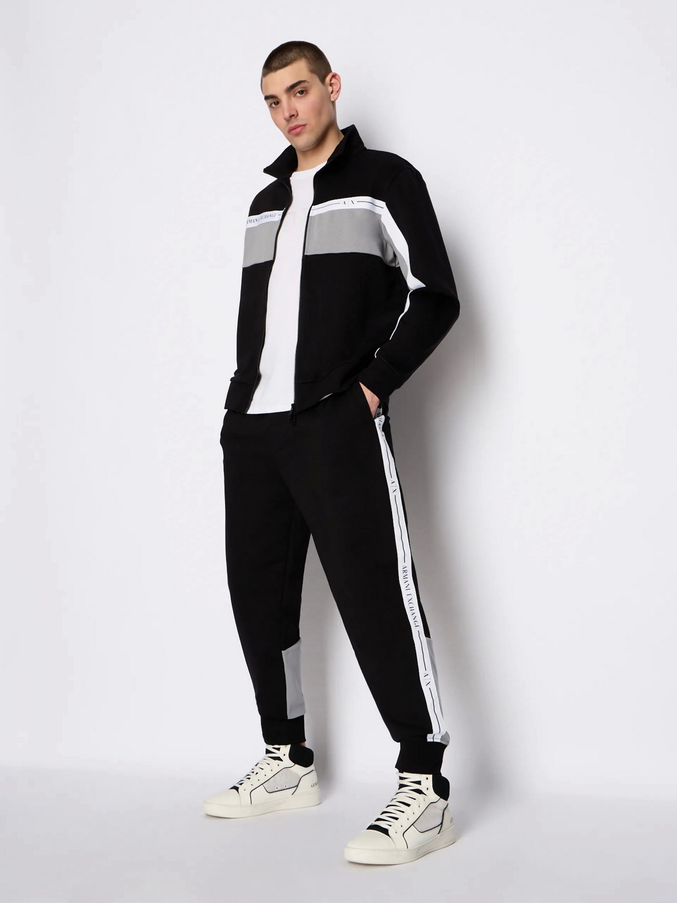 Кофта Armani Exchange модель 3RZMFC-ZJDEZ-52AF Фото