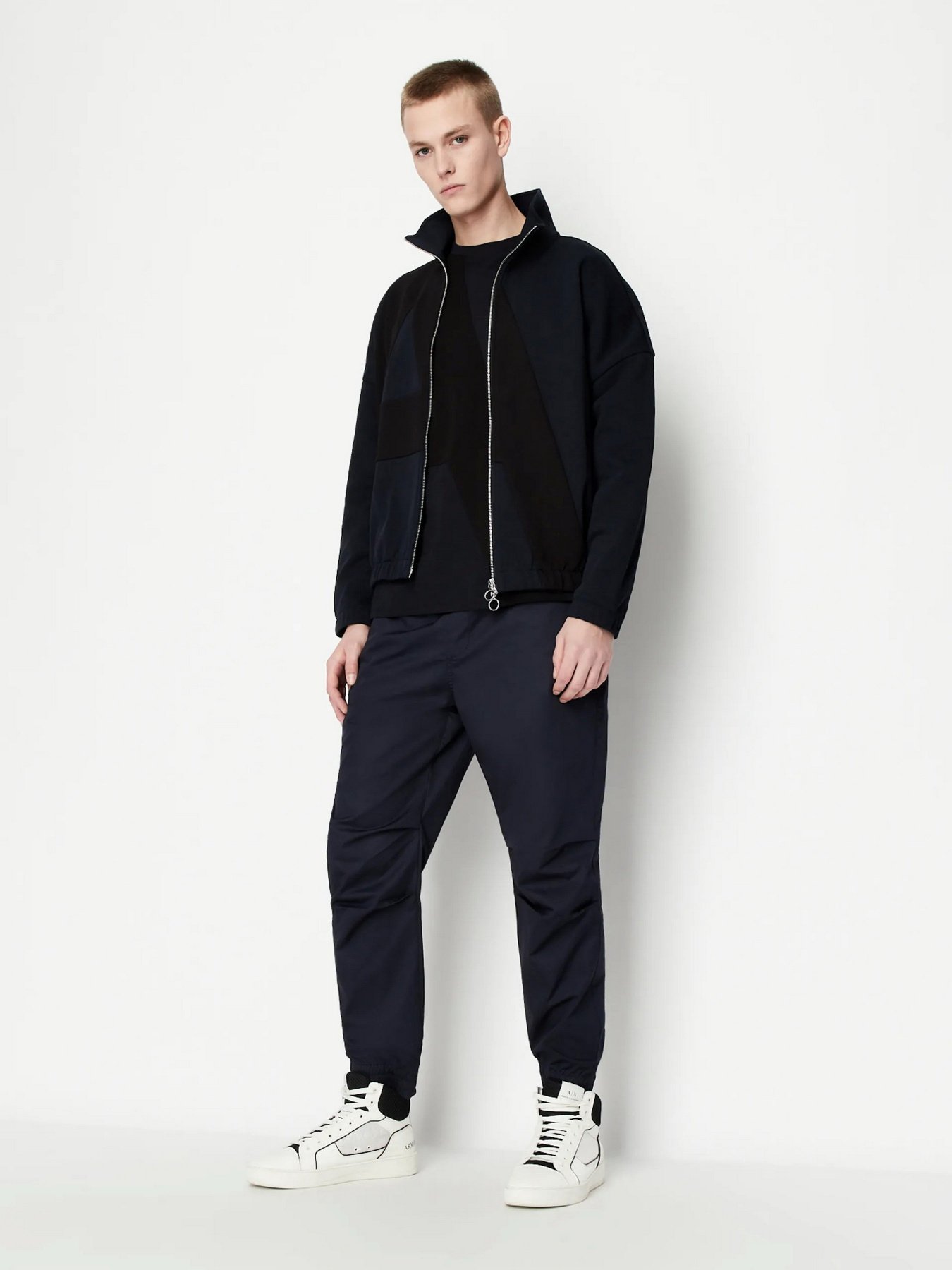 Футболка Armani Exchange модель 3RZTLD-ZJH4Z-85CQ Фото