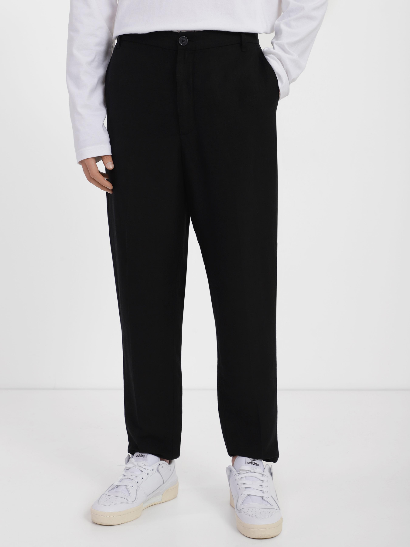 Чіноси Armani Exchange модель 8NZP15-ZNFNZ-1200 Чіноси Armani Exchange модель 8NZP15-ZNFNZ-1200 Фото